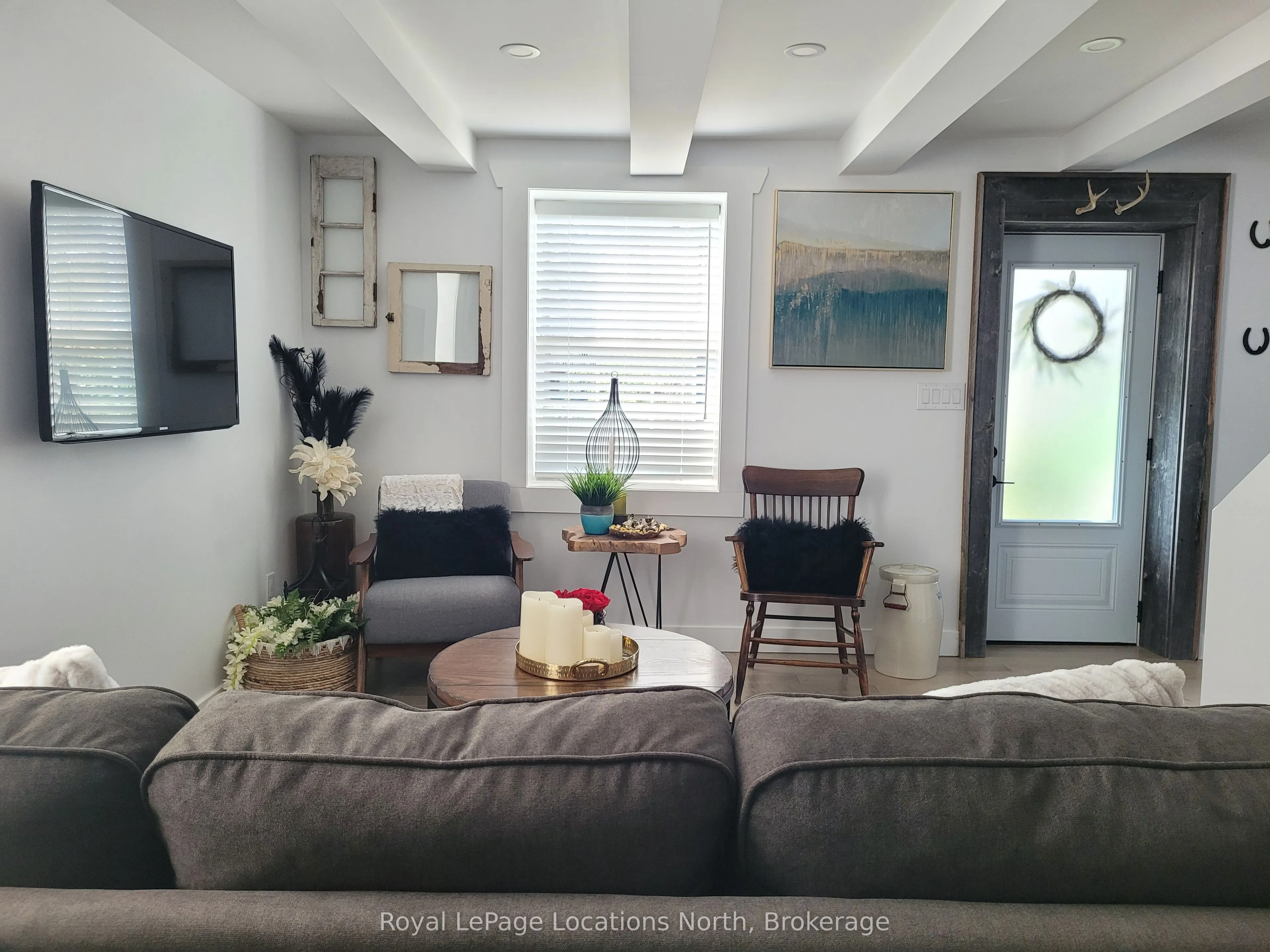 347 Balm Beach Road W