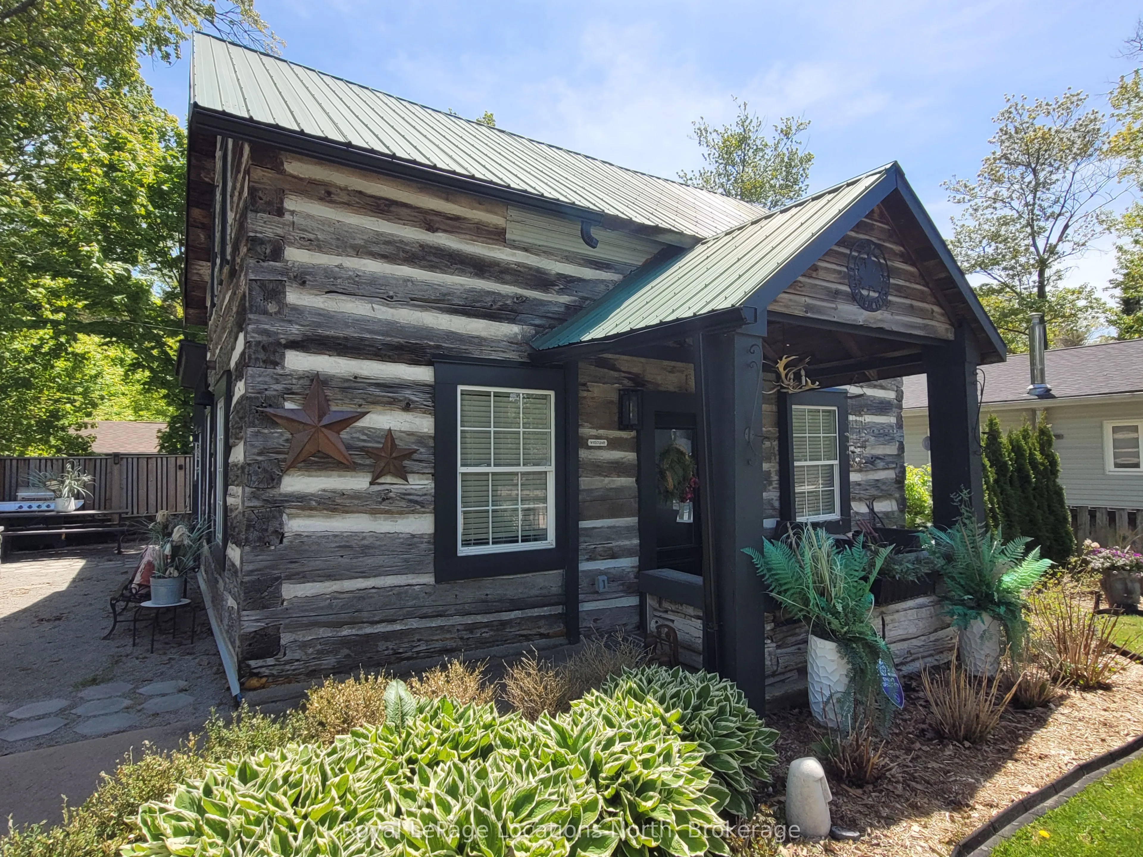 347 Balm Beach Road W