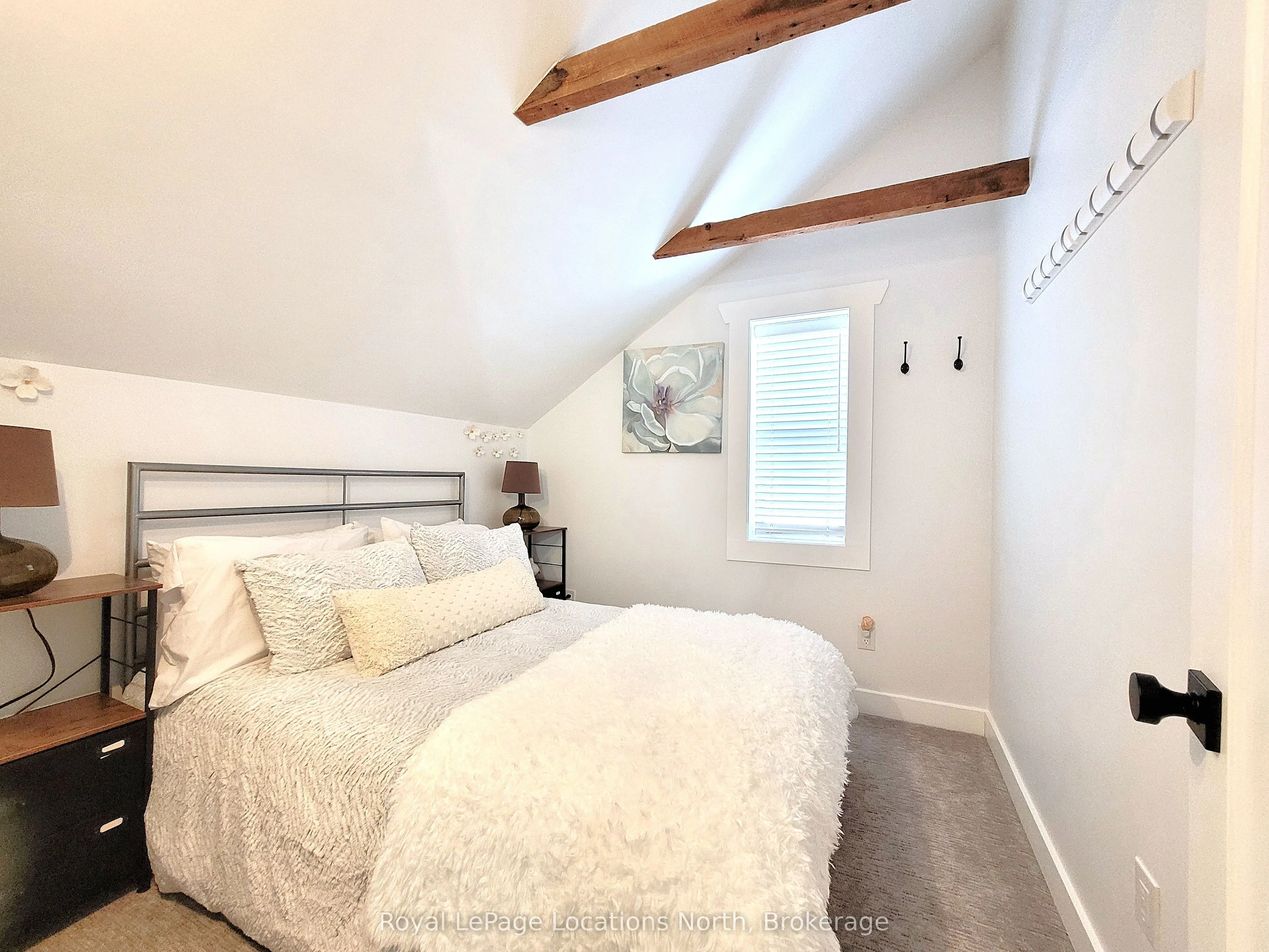 347 Balm Beach Road W