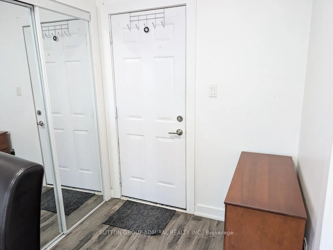 540 Essa Road #17 Bachelor