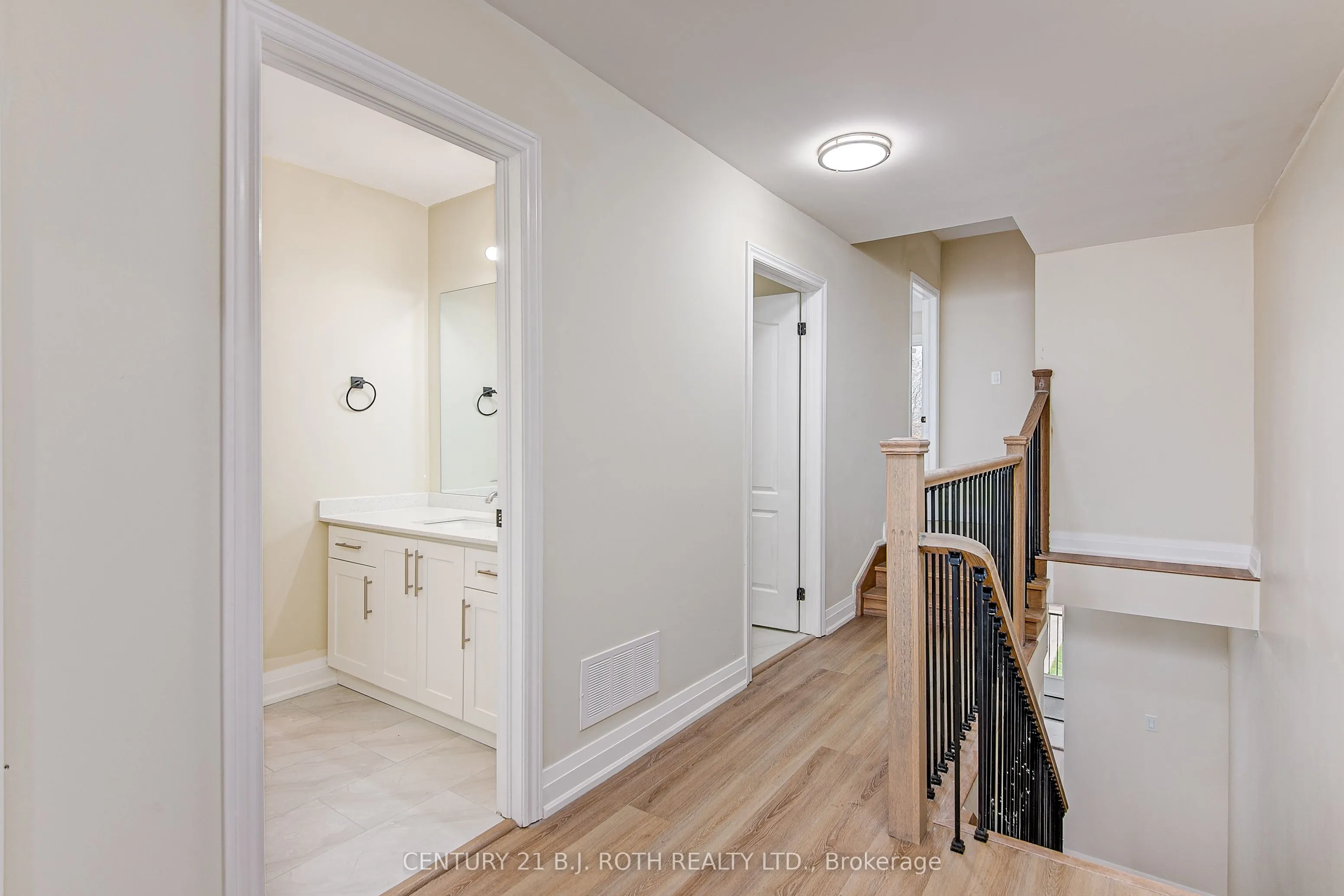 98 Peel Street #6