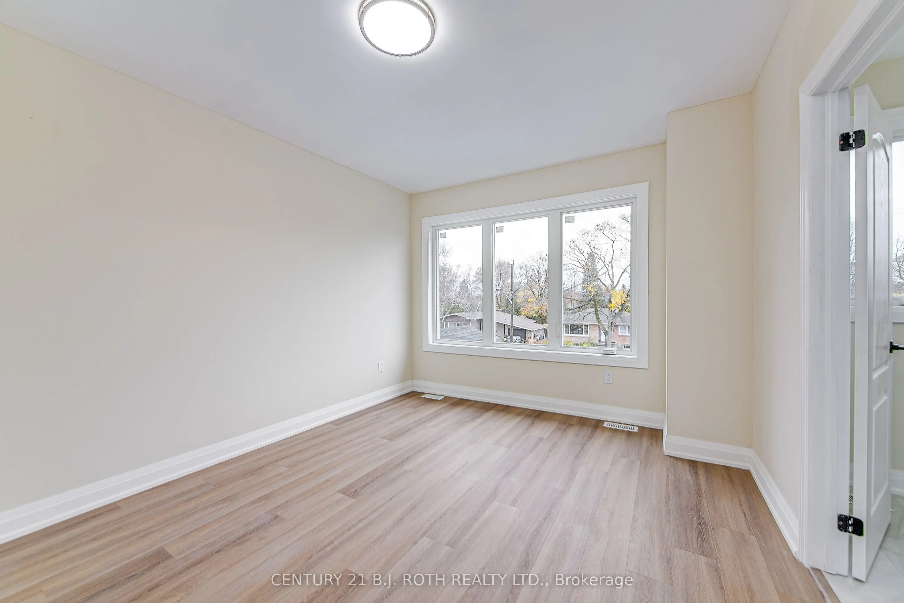 98 Peel Street #6