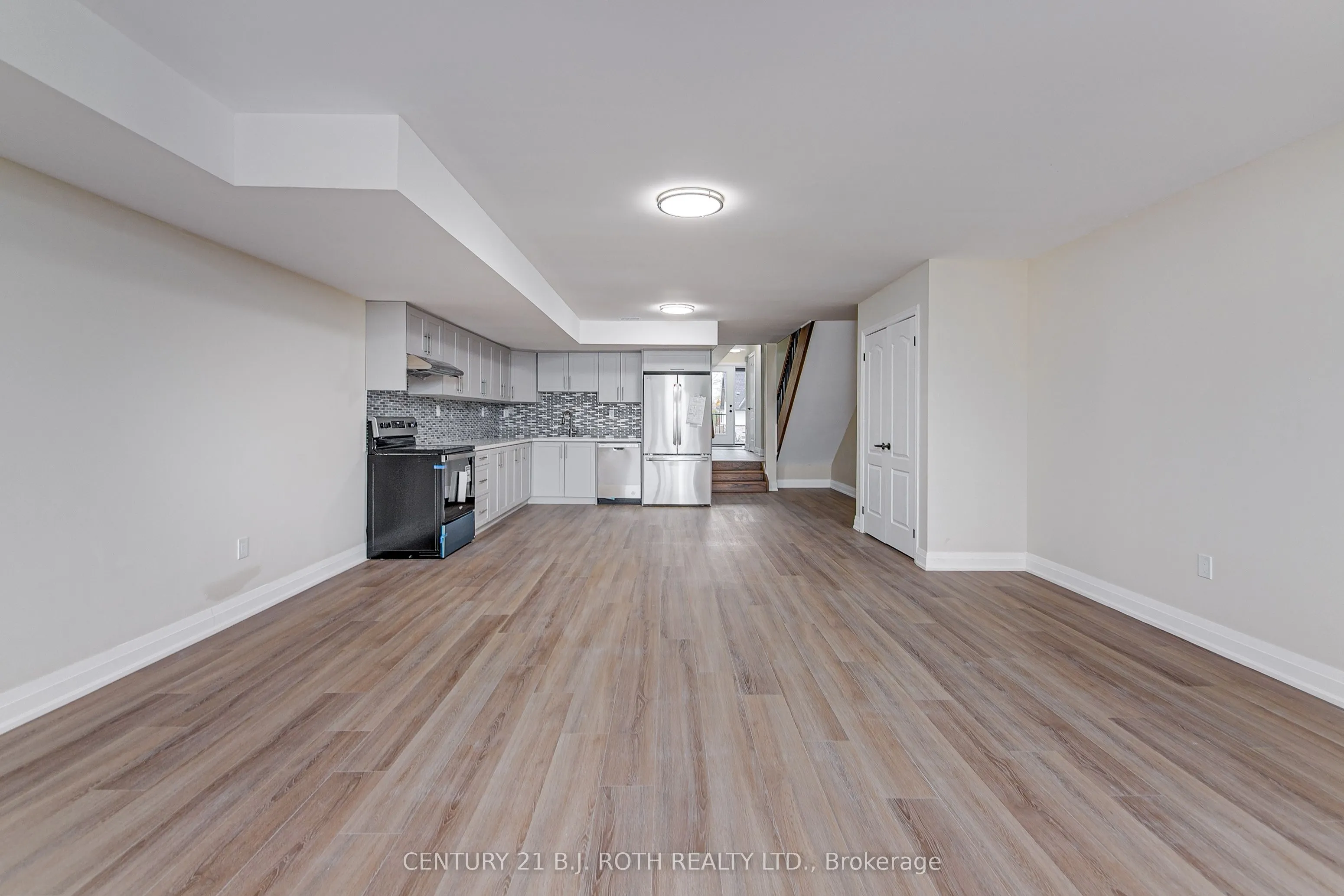 98 Peel Street #6