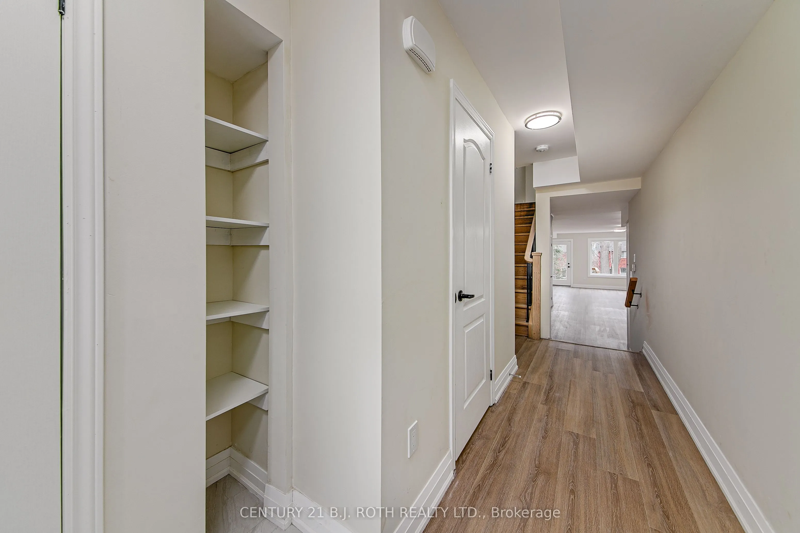 98 Peel Street #6