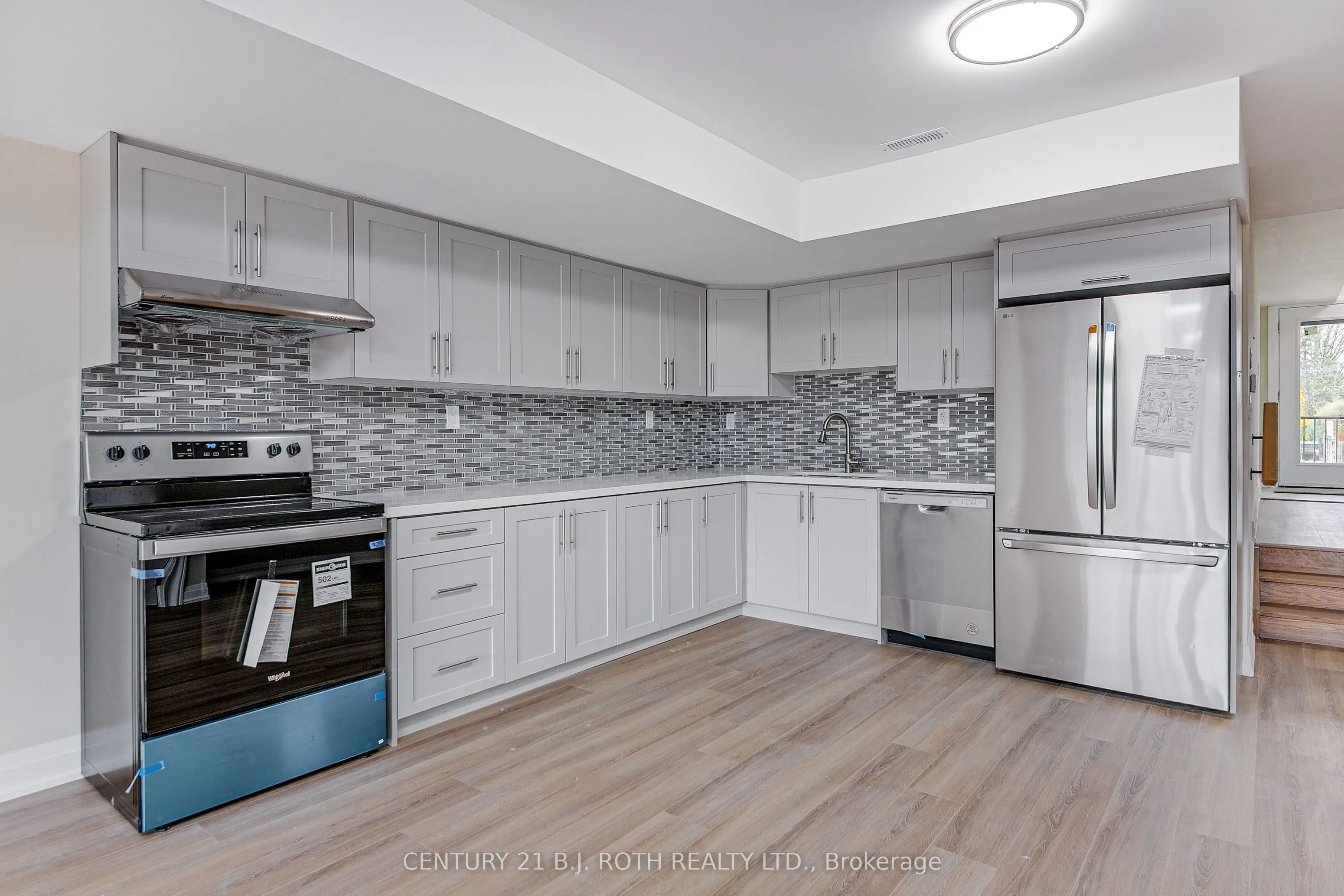 98 Peel Street #6