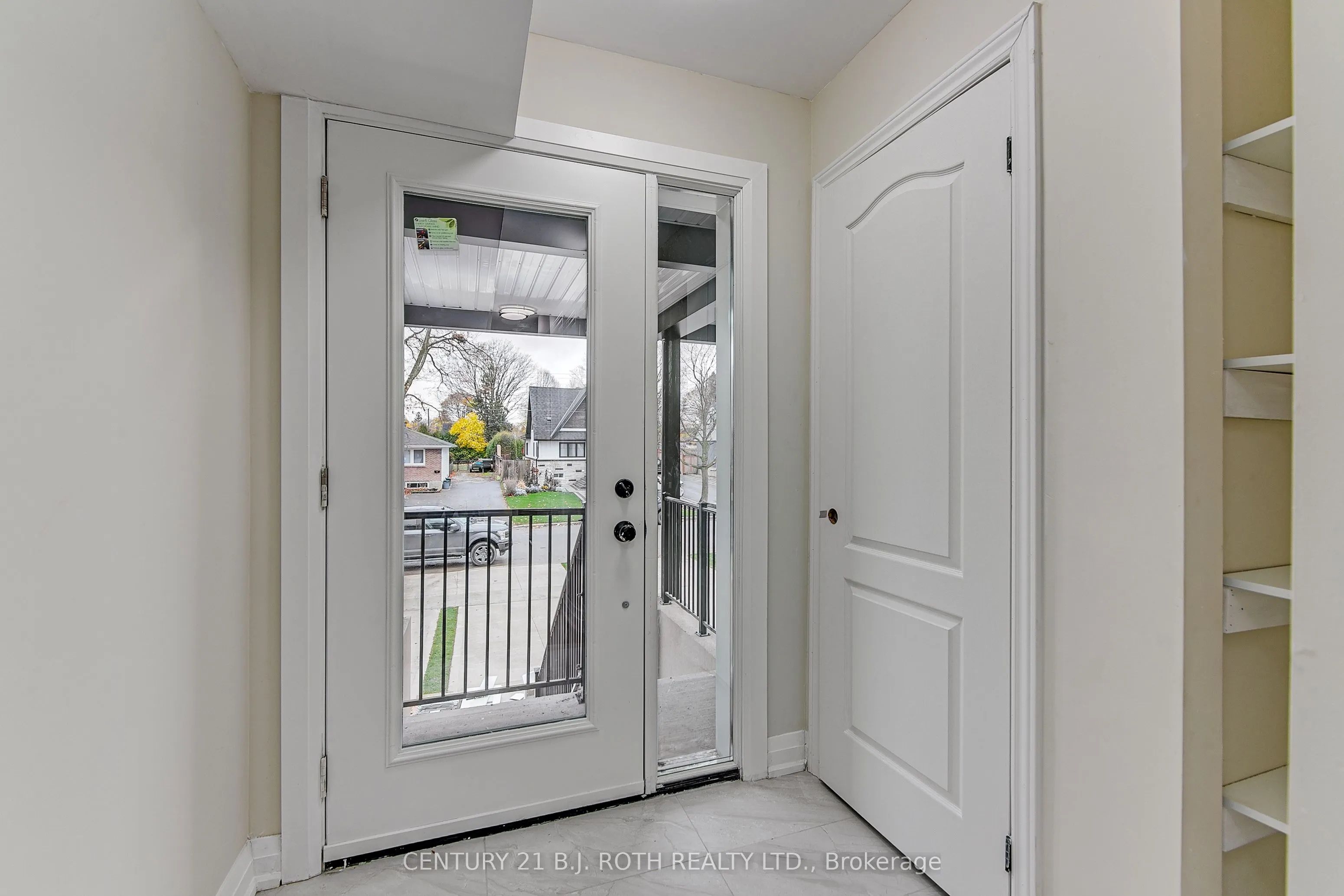 98 Peel Street #6