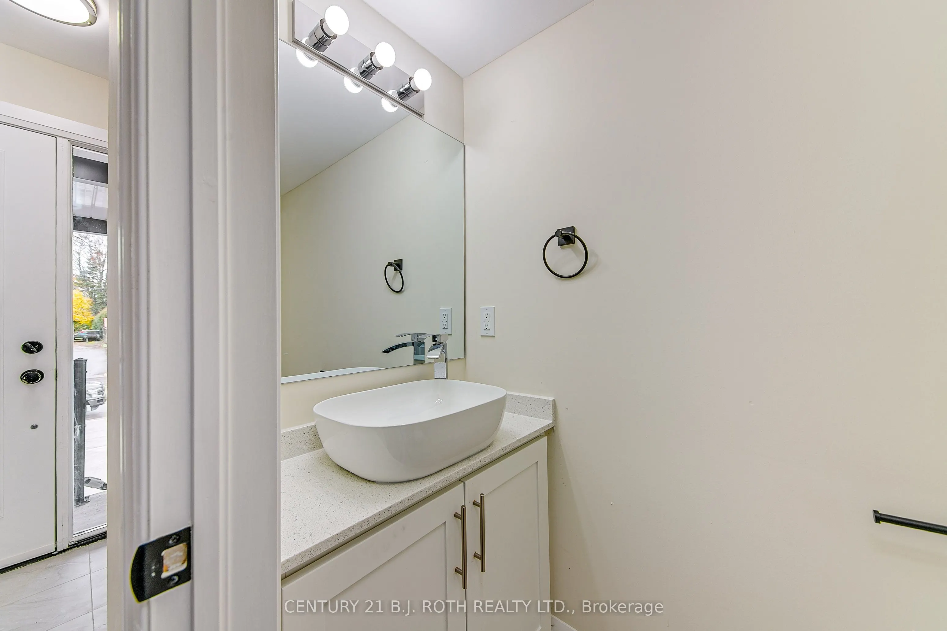 98 Peel Street #6
