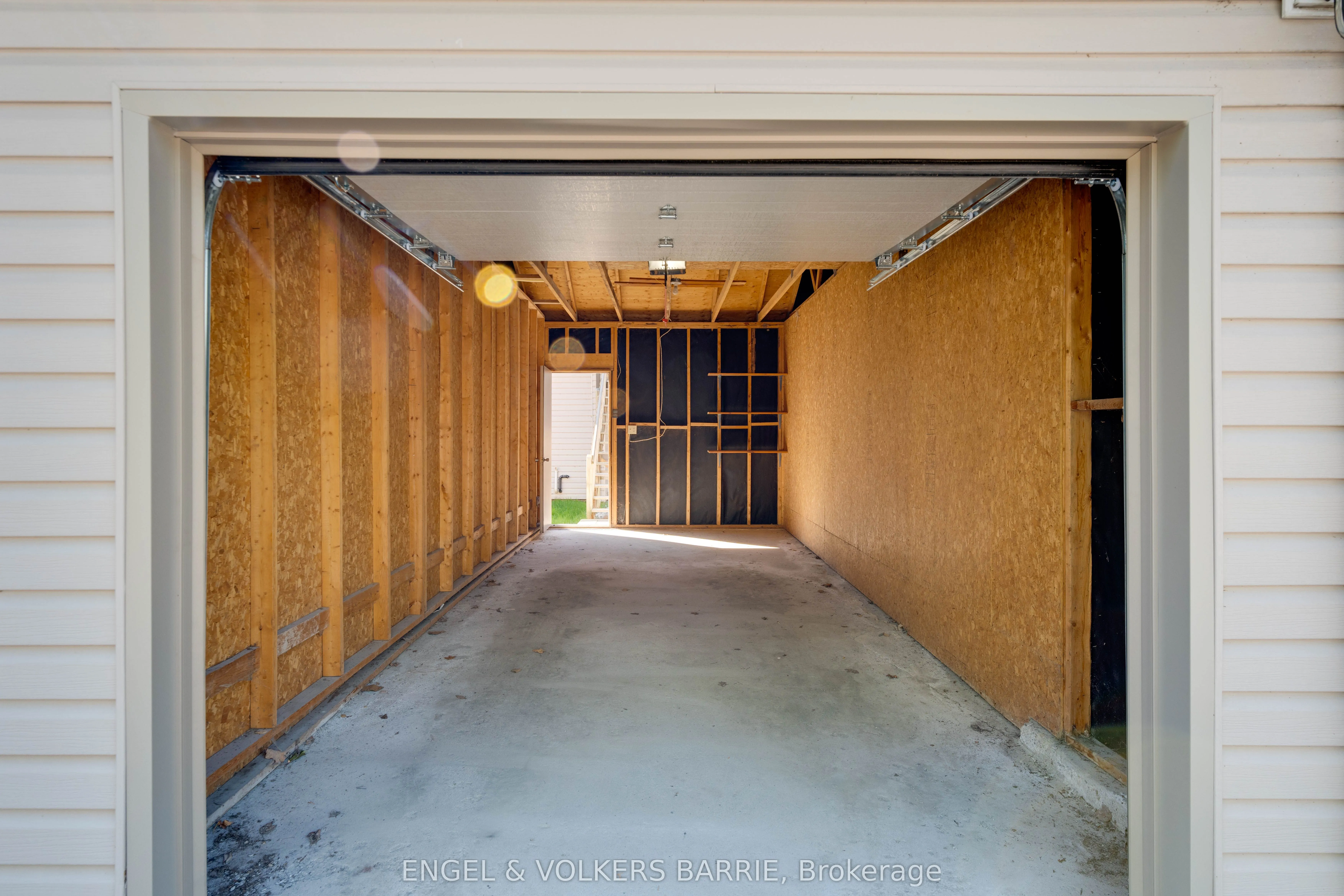 43 Olive Crescent #204
