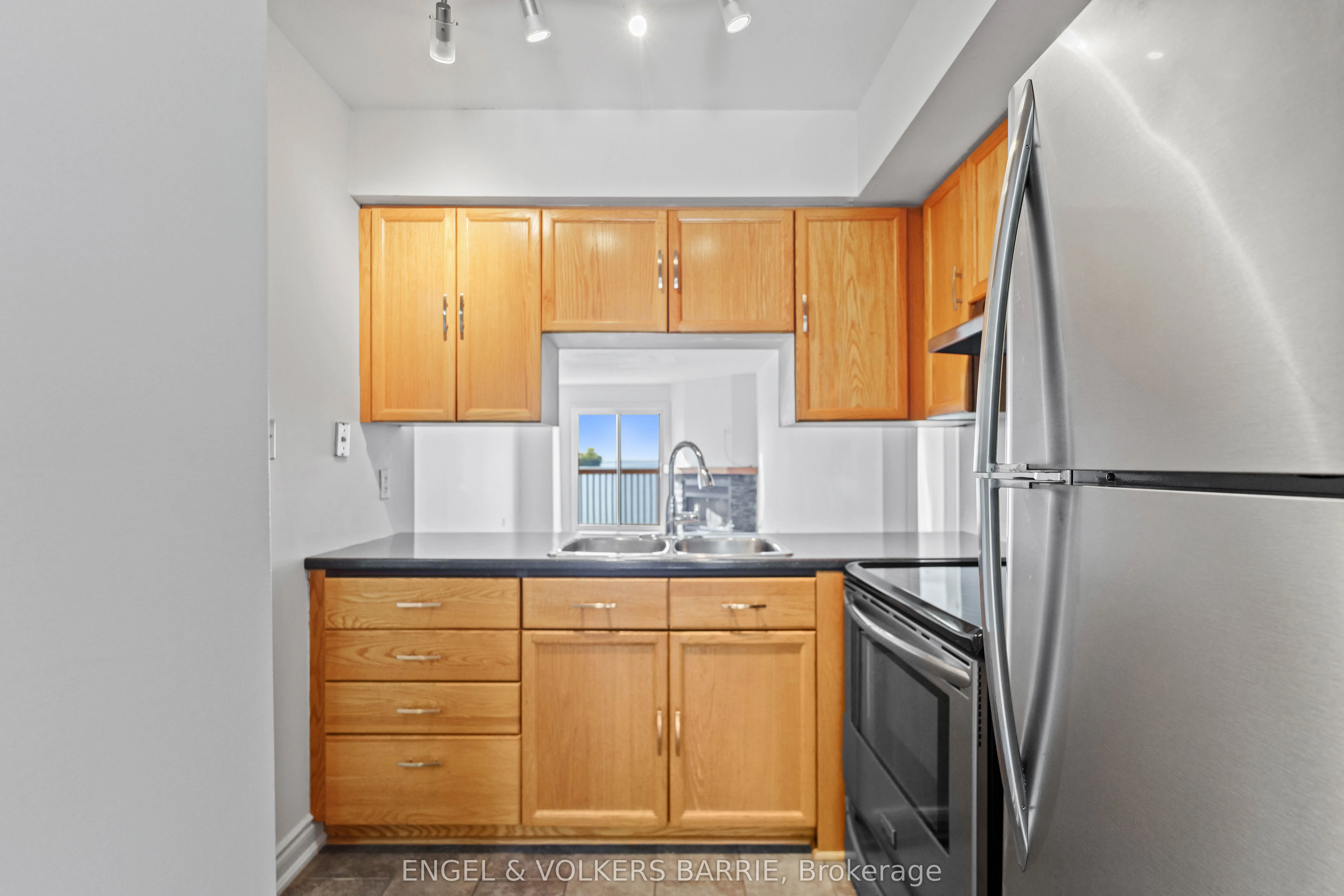 43 Olive Crescent #204