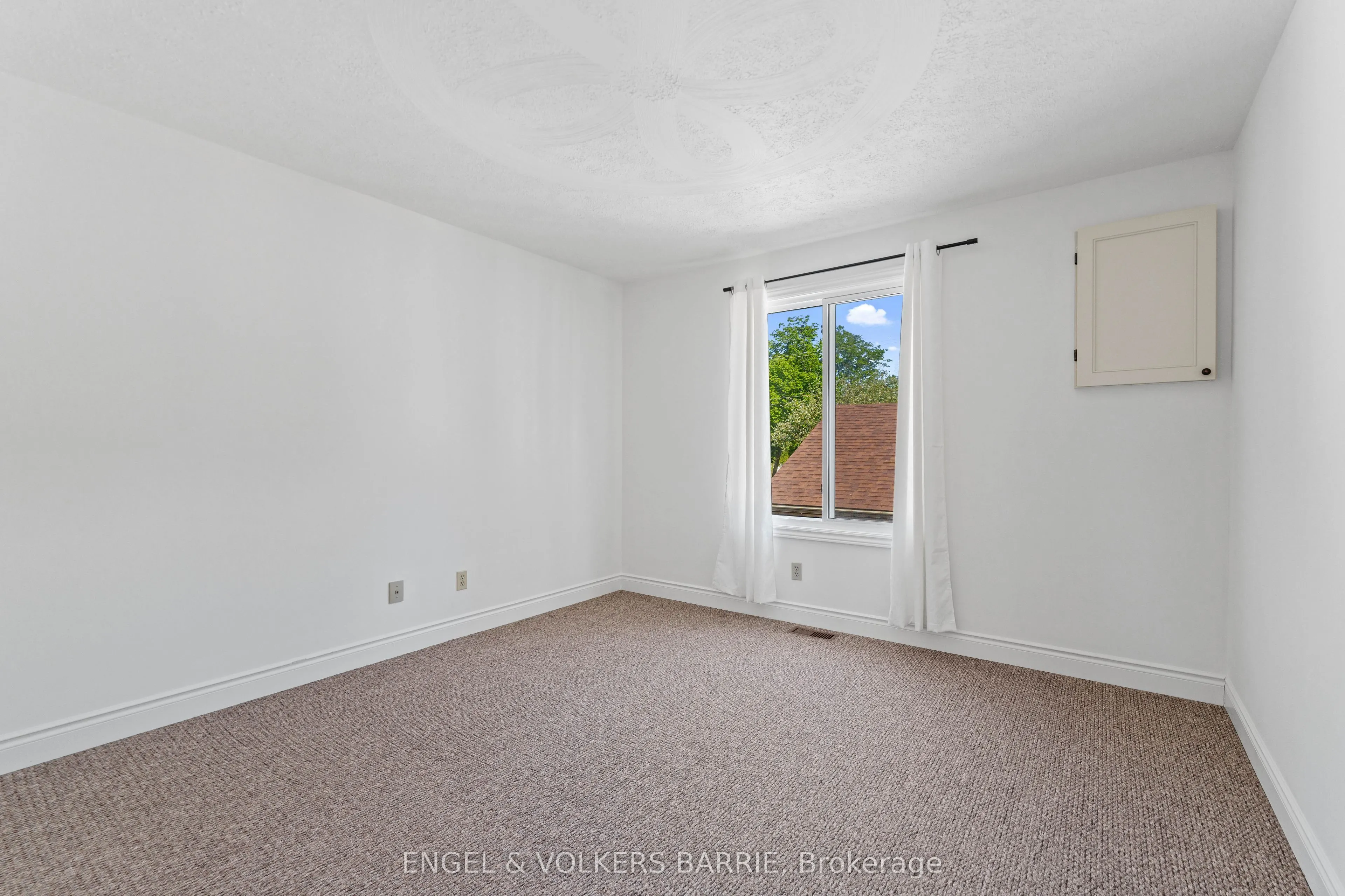 43 Olive Crescent #204