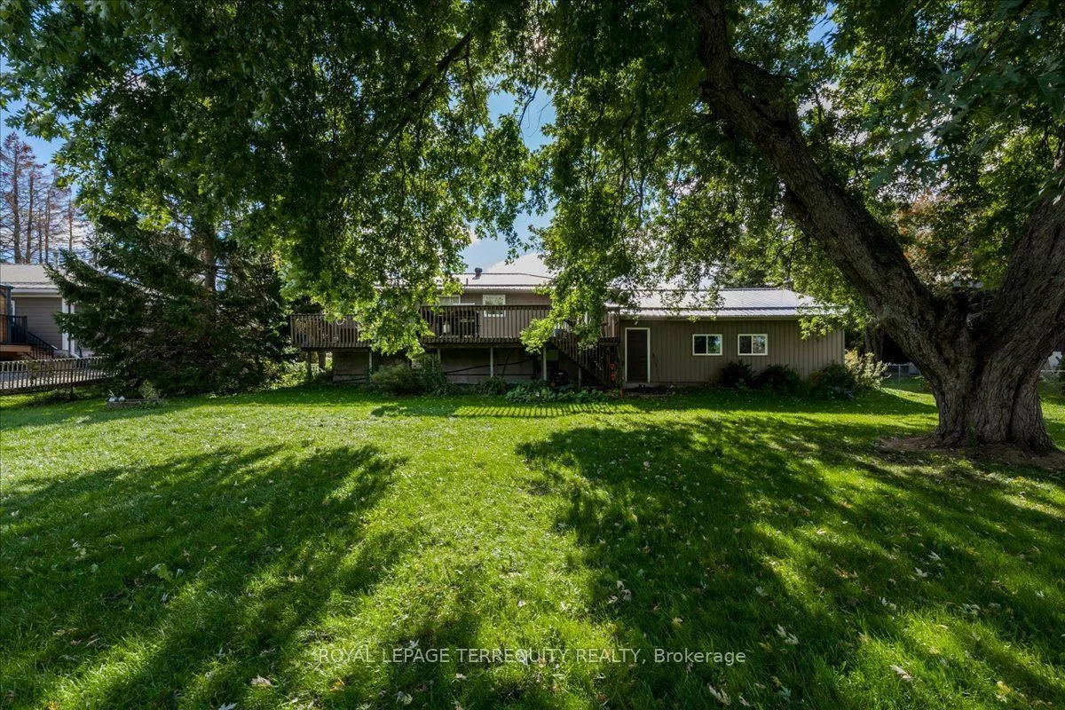 1092 Old Barrie Road W