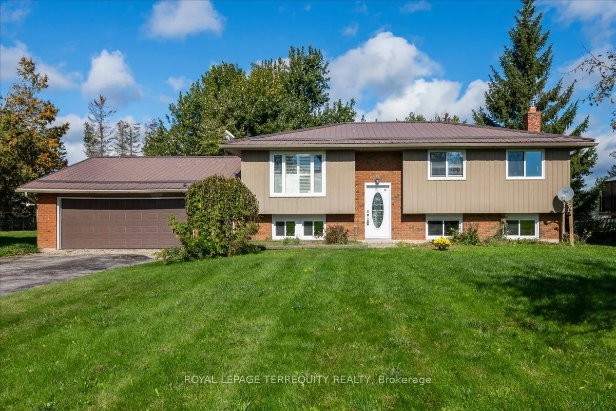 1092 Old Barrie Road W