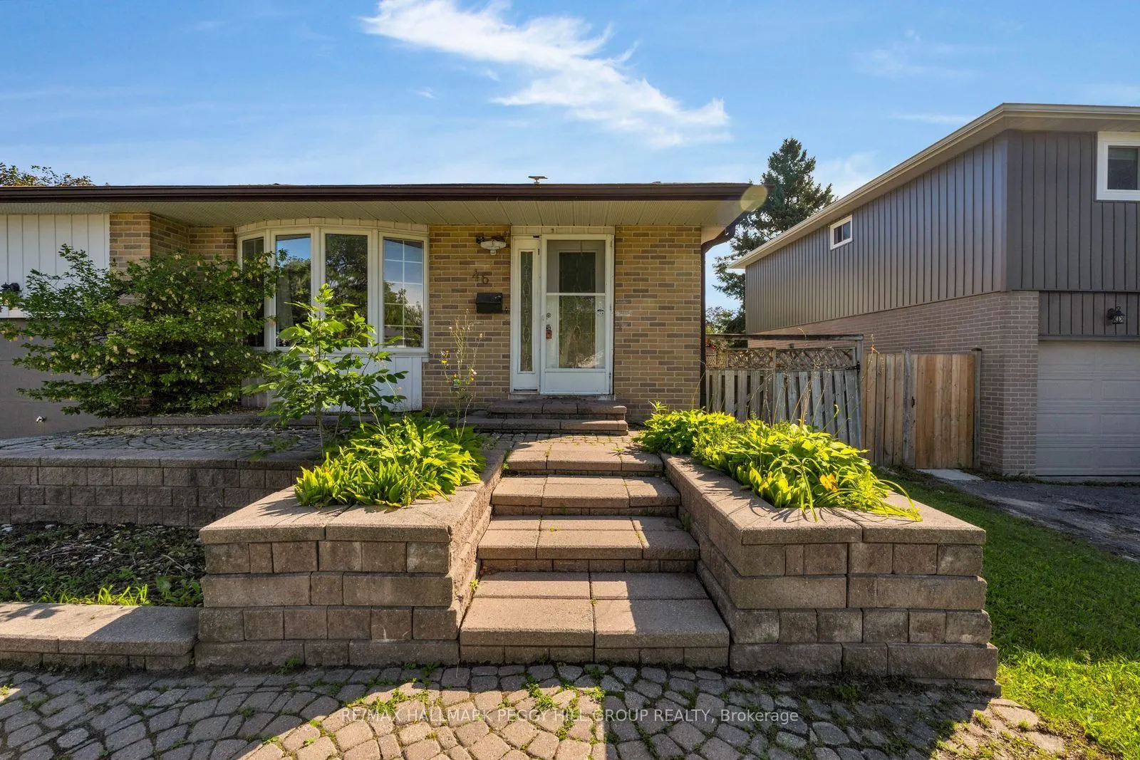 46 College Crescent
