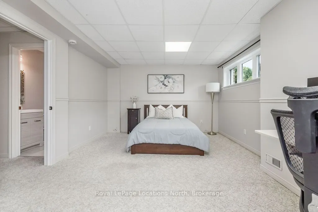 45 BUSH Crescent