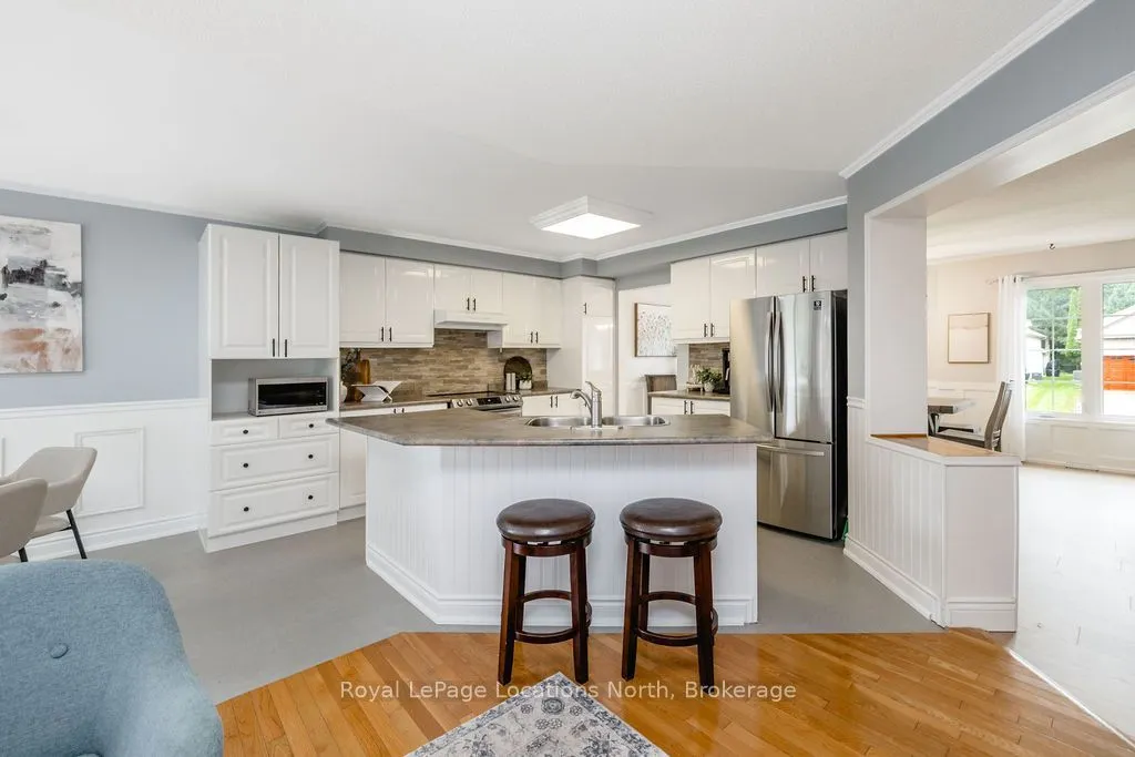 45 BUSH Crescent