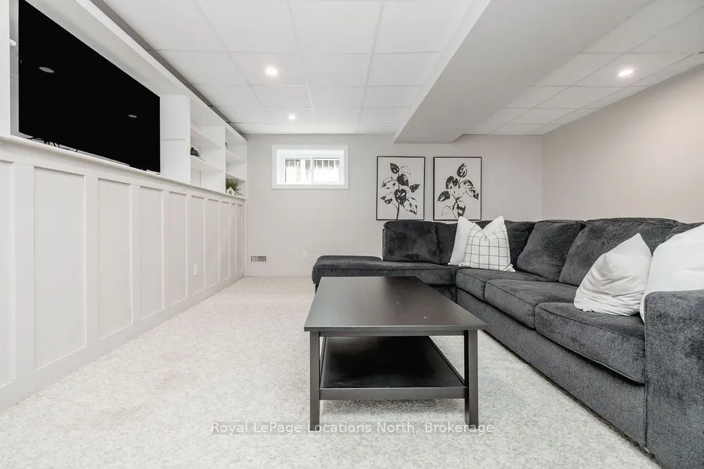 45 BUSH Crescent