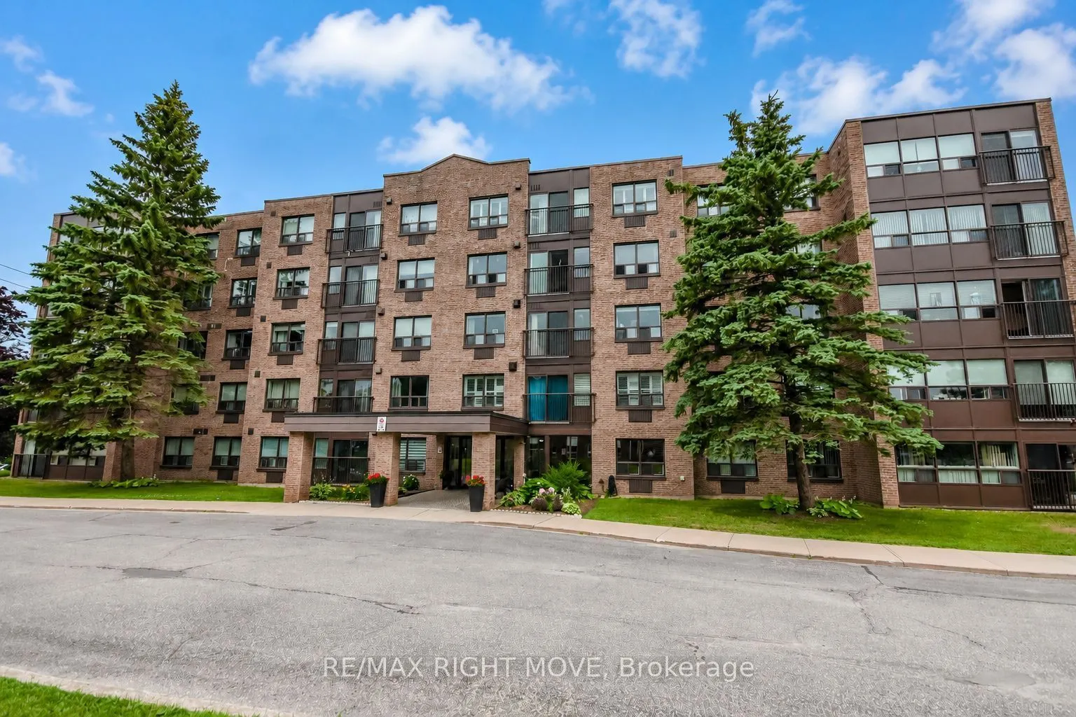 54 Fittons Road W #306