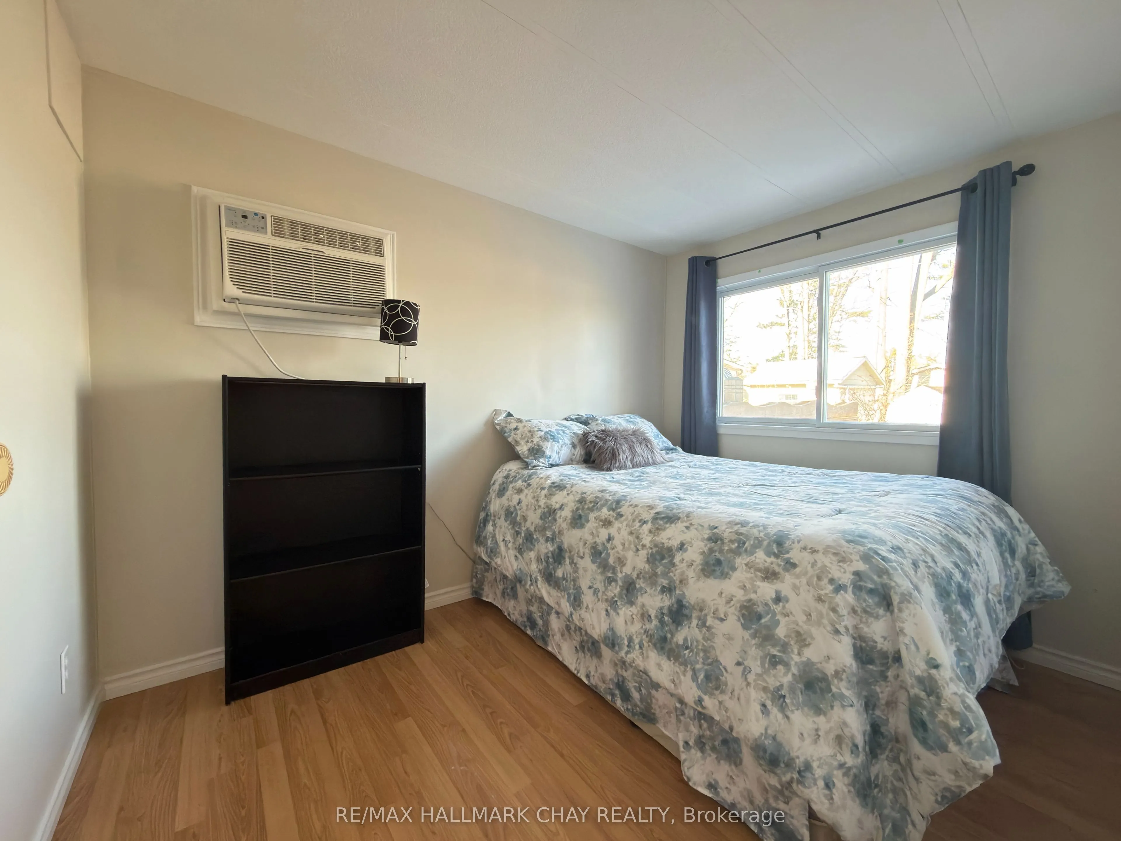 13 Carruthers Street N
