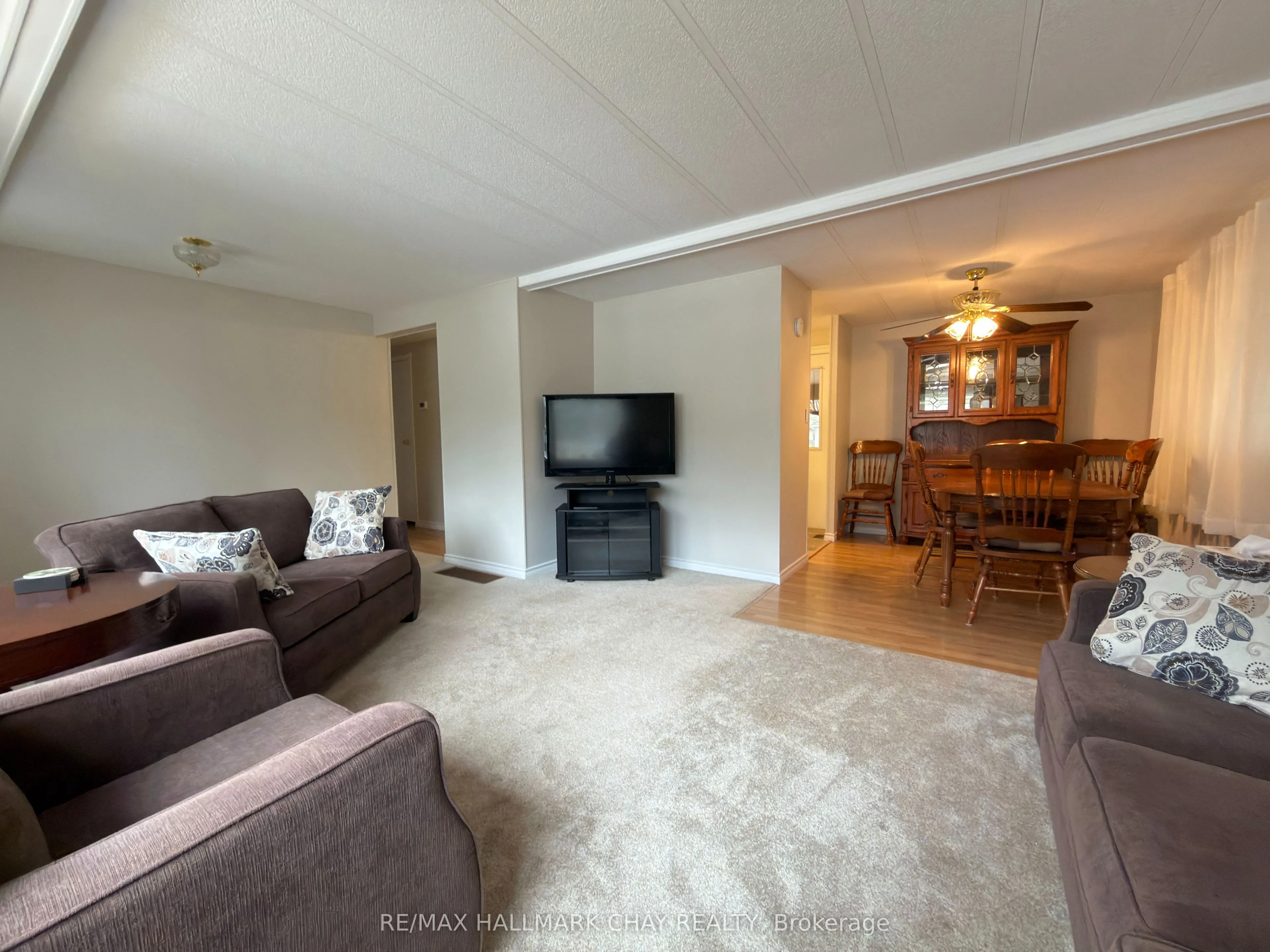 13 Carruthers Street N