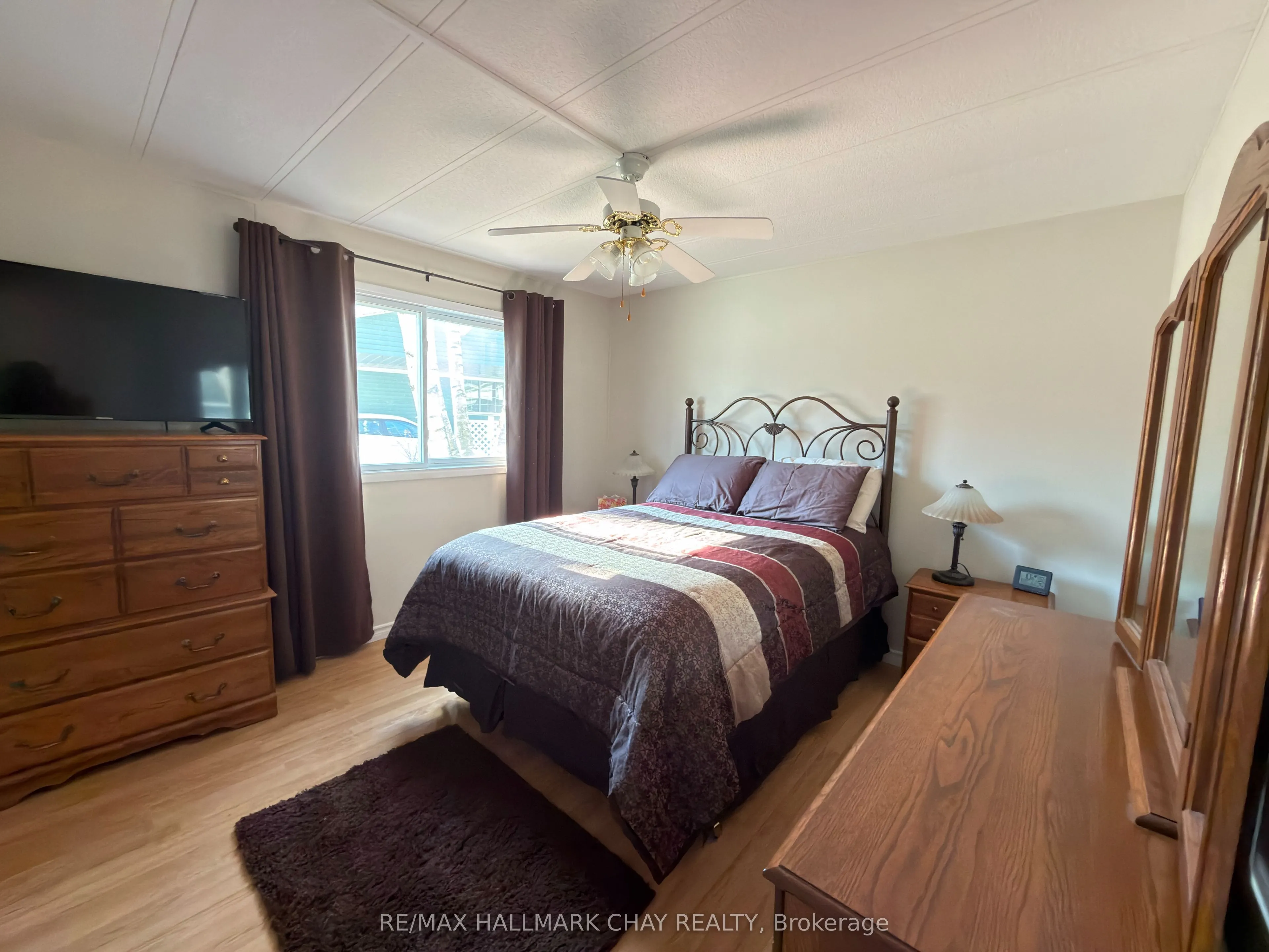13 Carruthers Street N