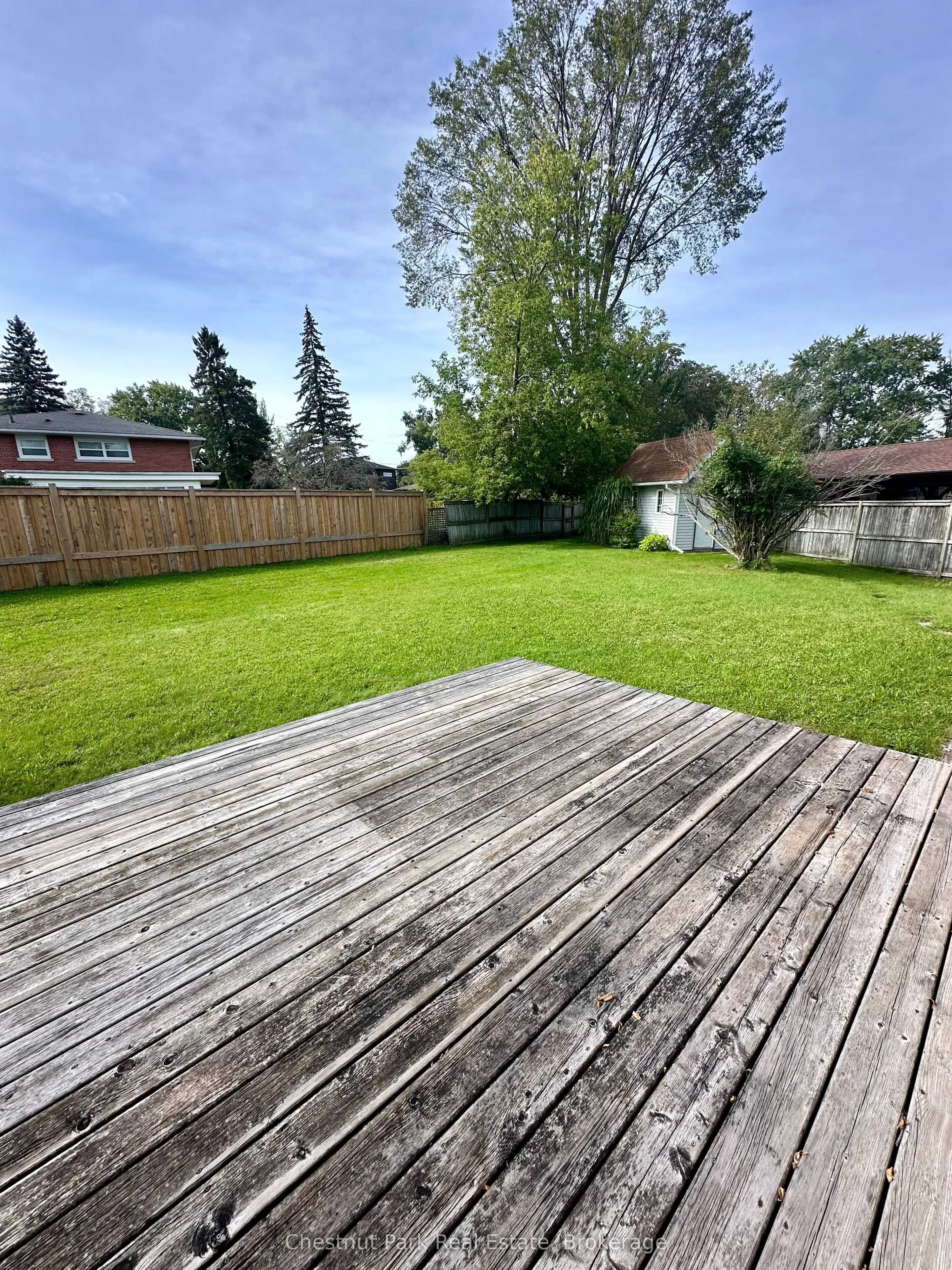 14 Brock Crescent
