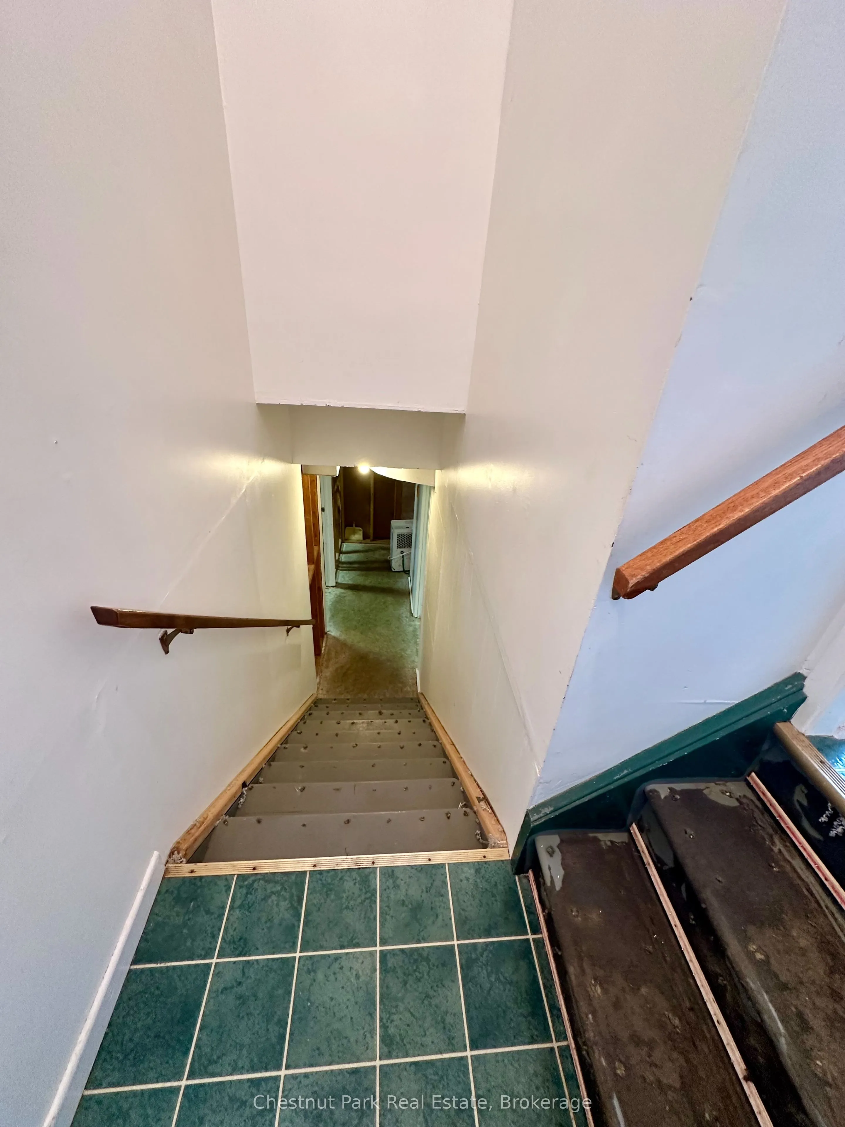 14 Brock Crescent