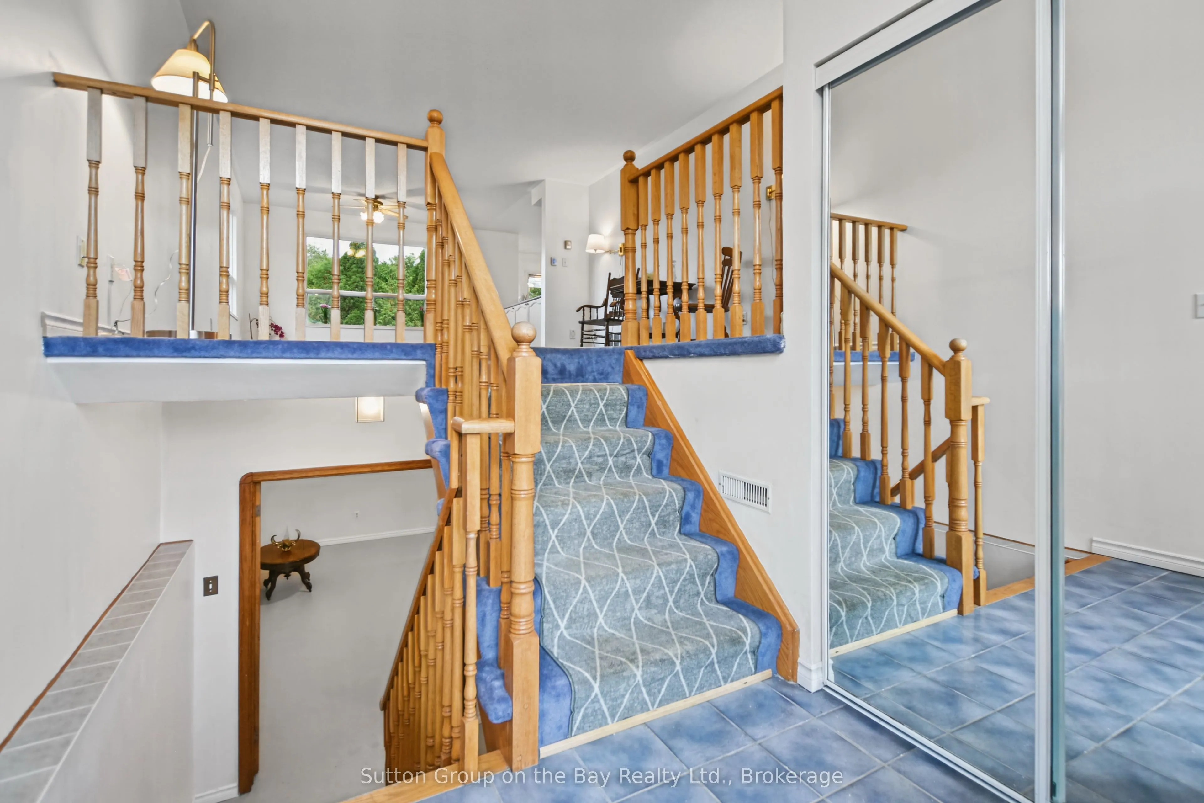 77 Fernbrook Drive
