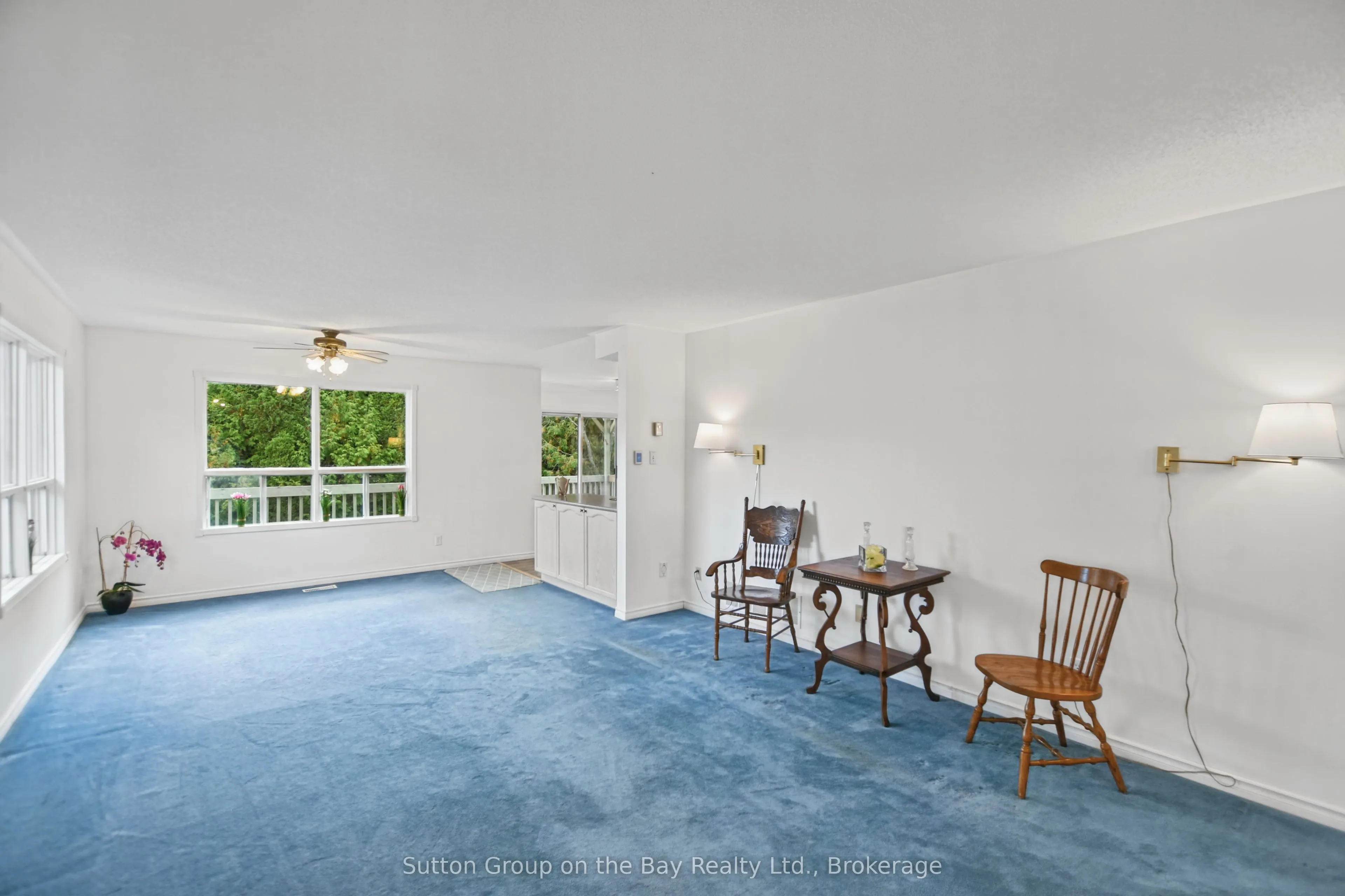 77 Fernbrook Drive