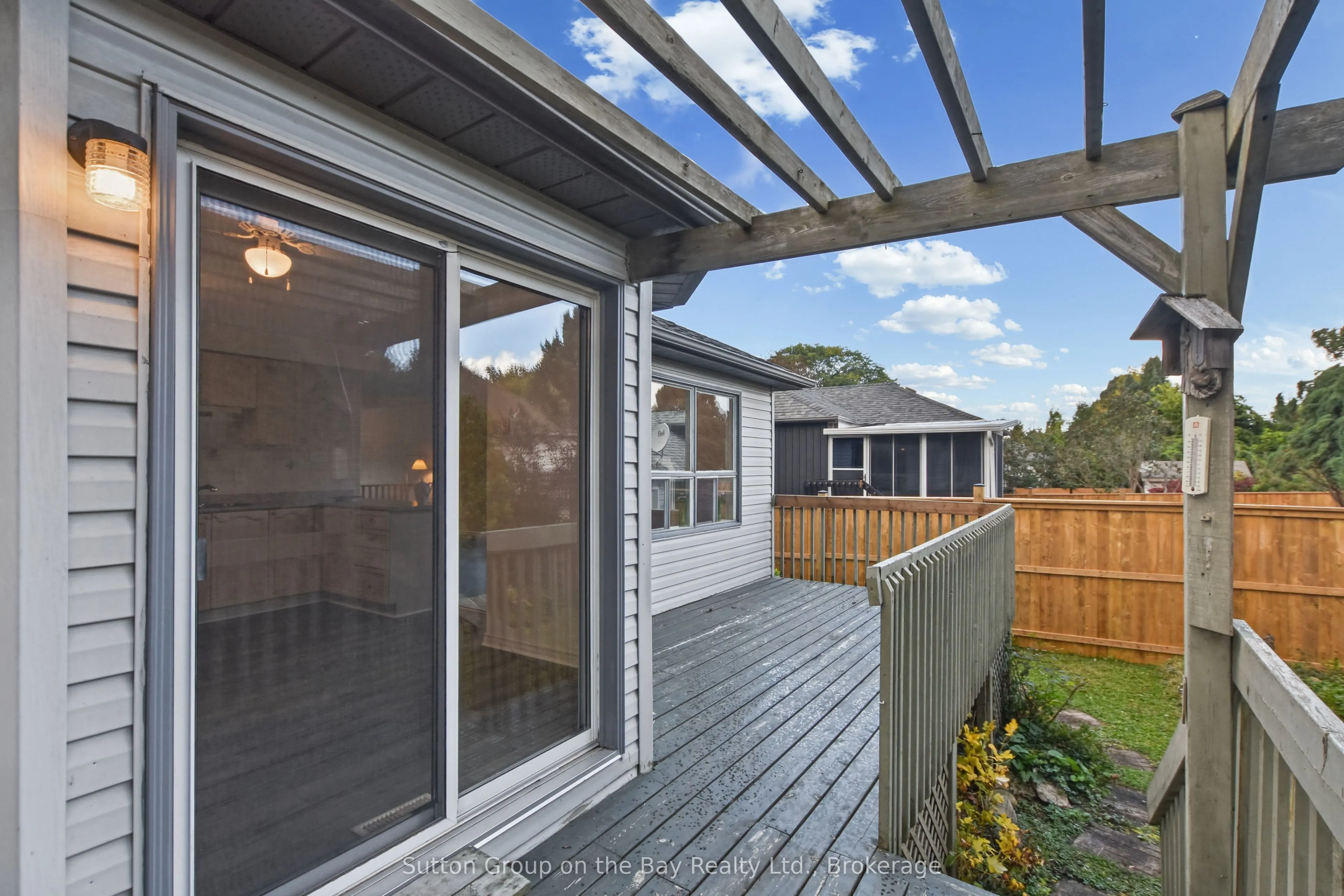 77 Fernbrook Drive
