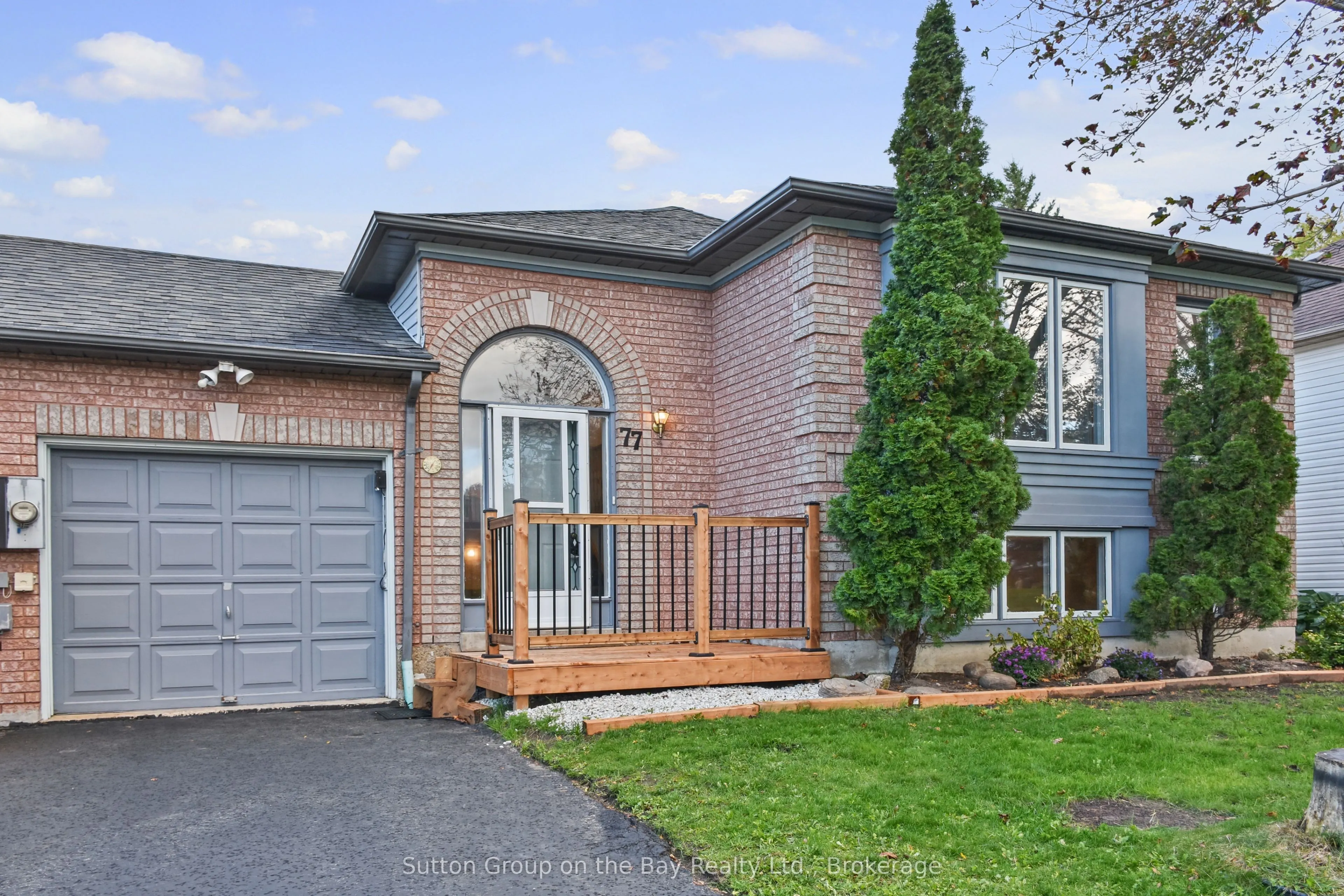 77 Fernbrook Drive