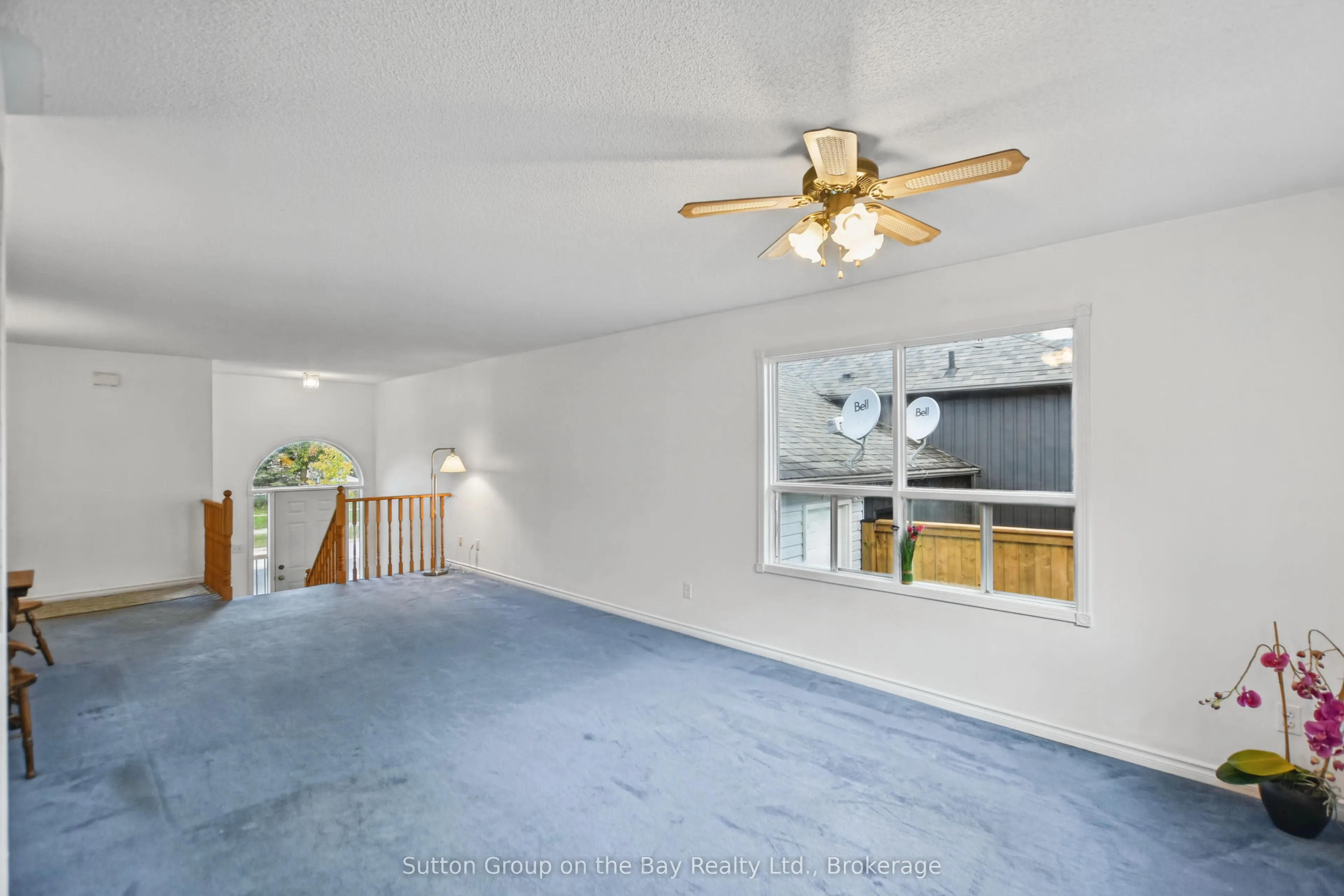 77 Fernbrook Drive