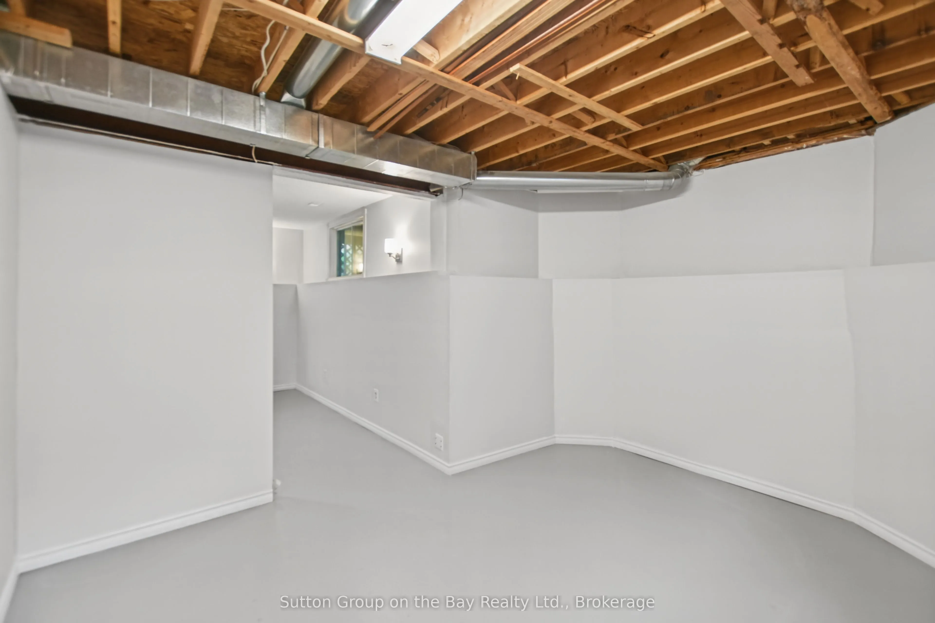 77 Fernbrook Drive