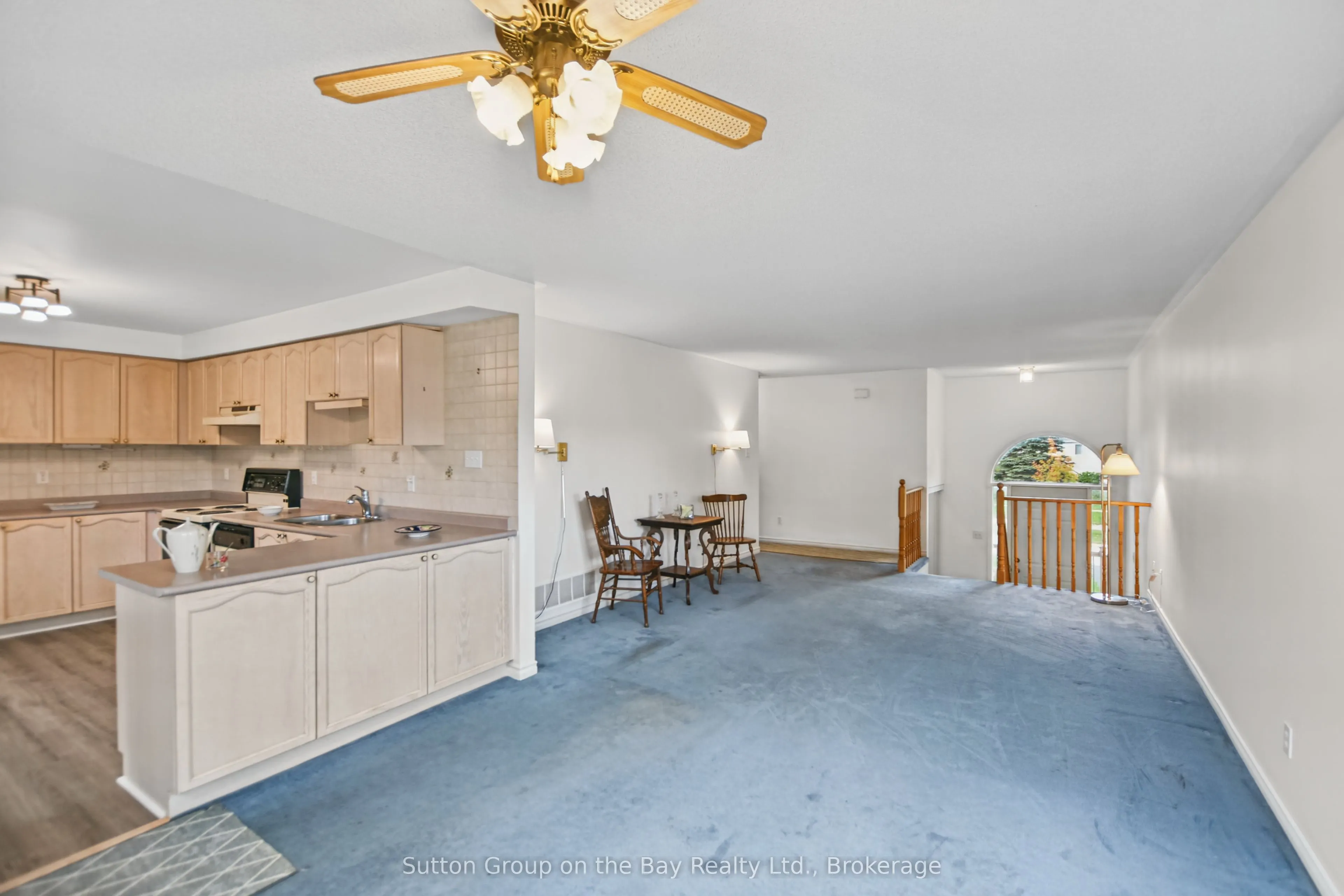 77 Fernbrook Drive
