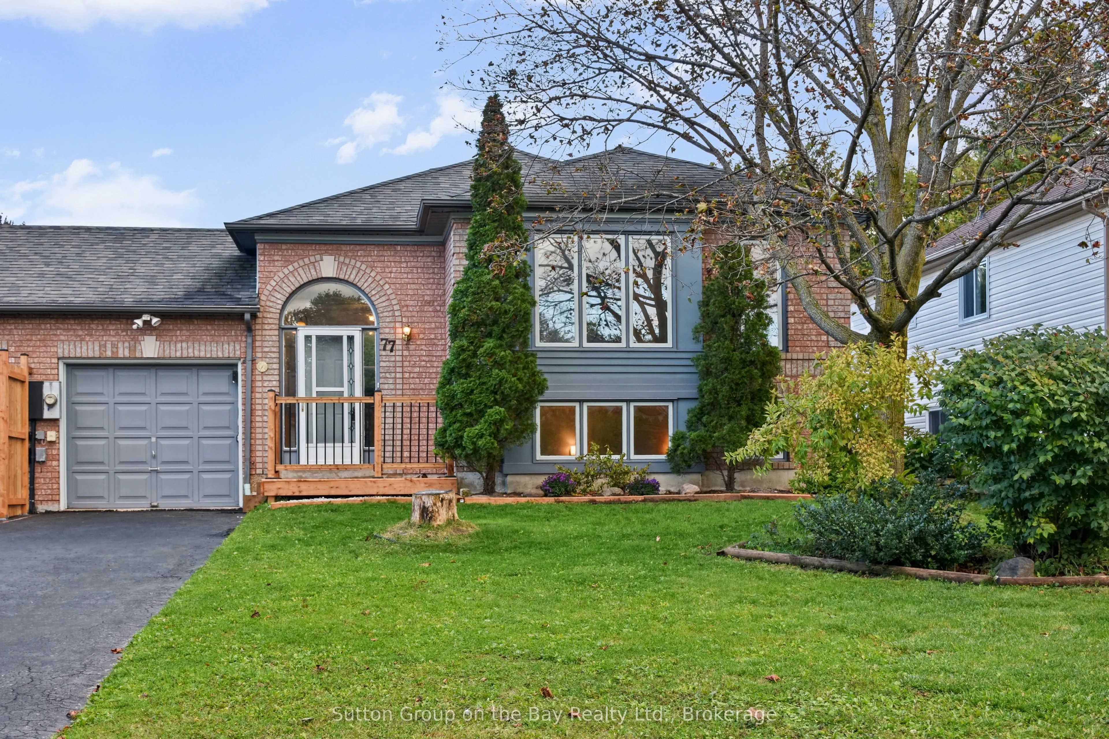77 Fernbrook Drive