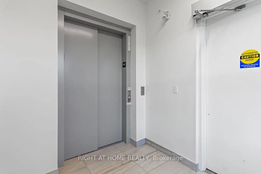 5 Spooner Crescent #215