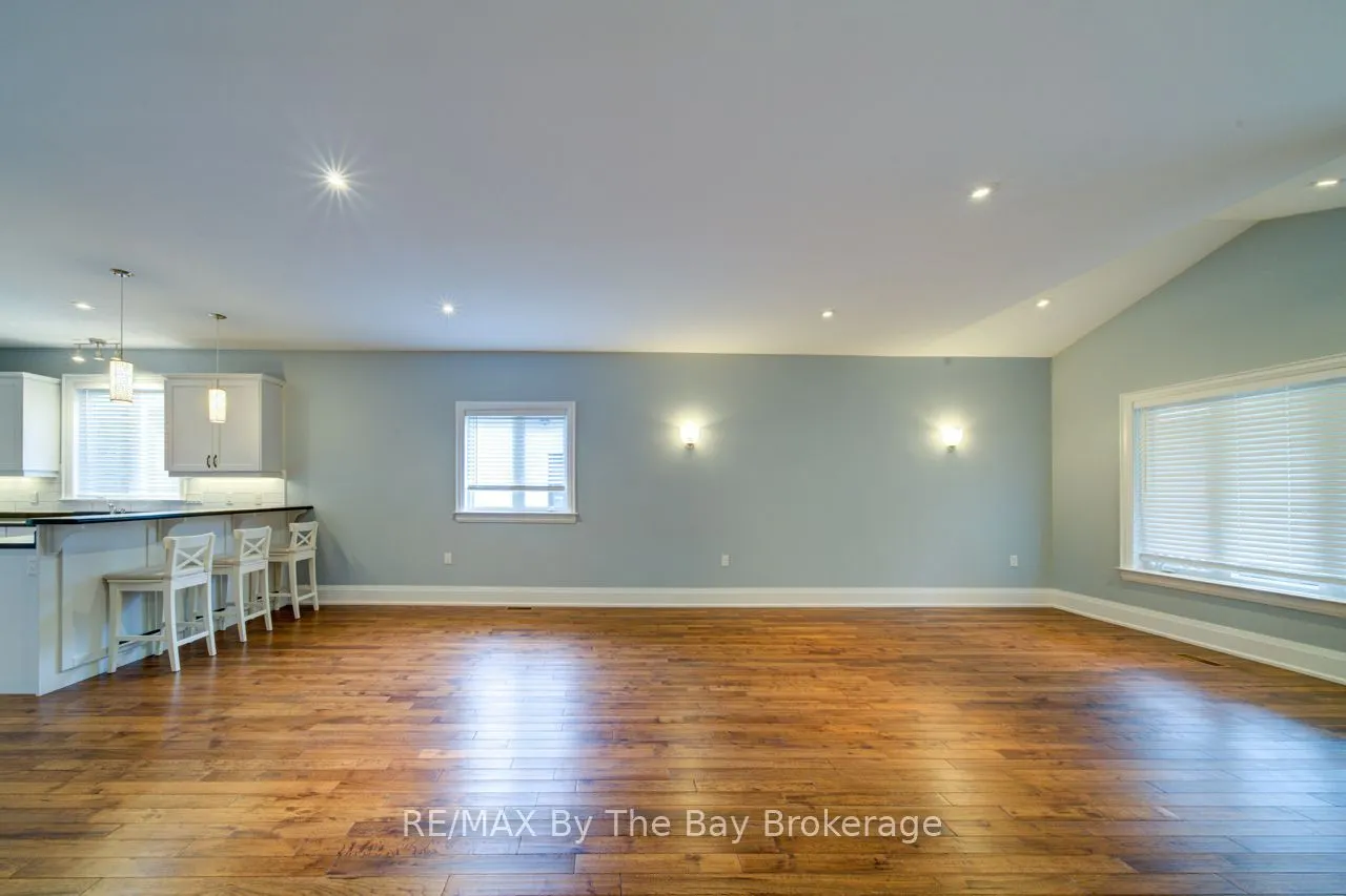 12 51st Street S