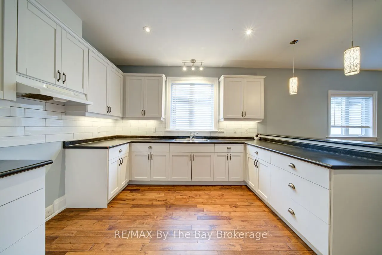 12 51st Street S