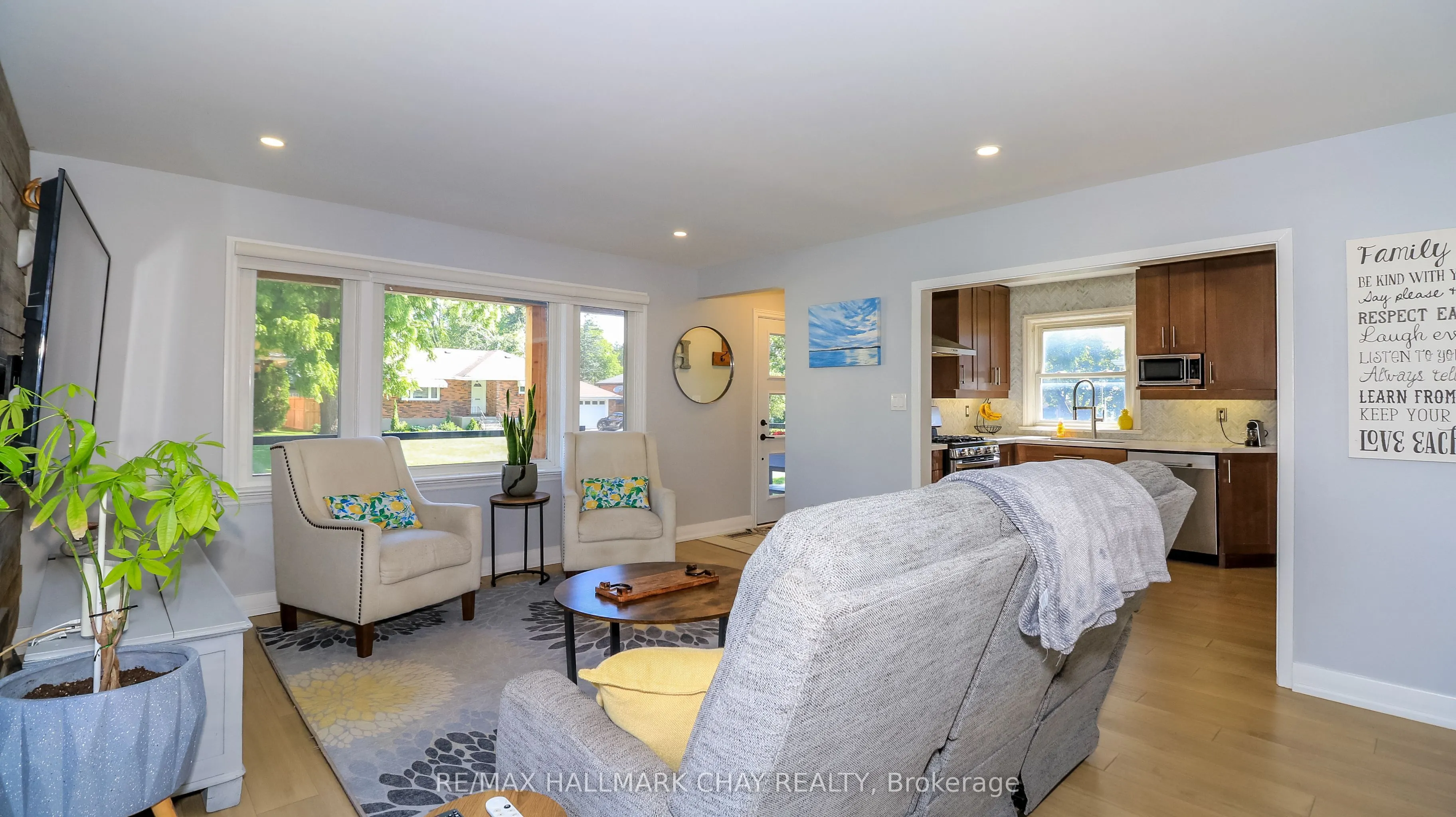 17 Bowman Avenue