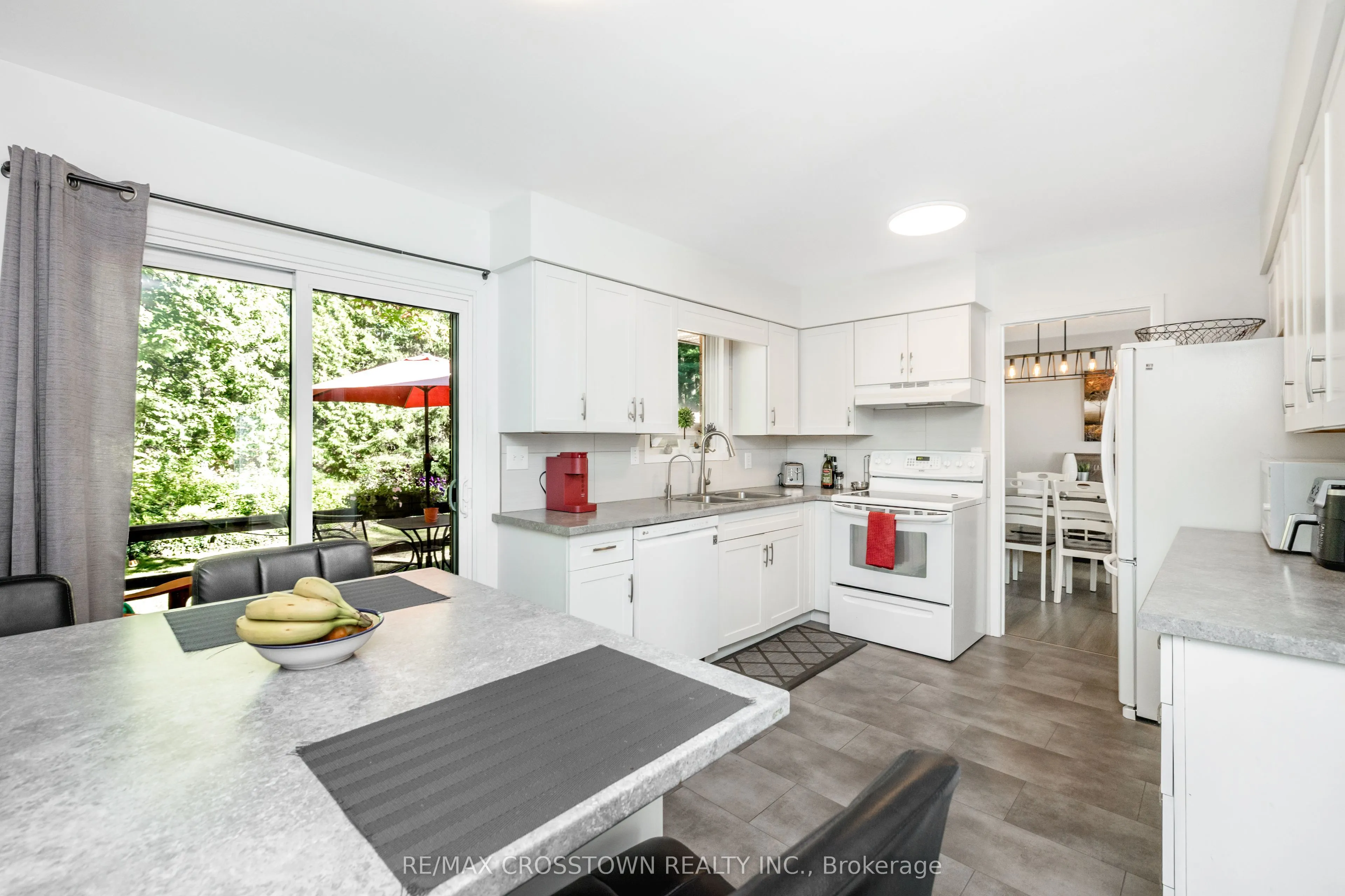 87 Baywood Way
