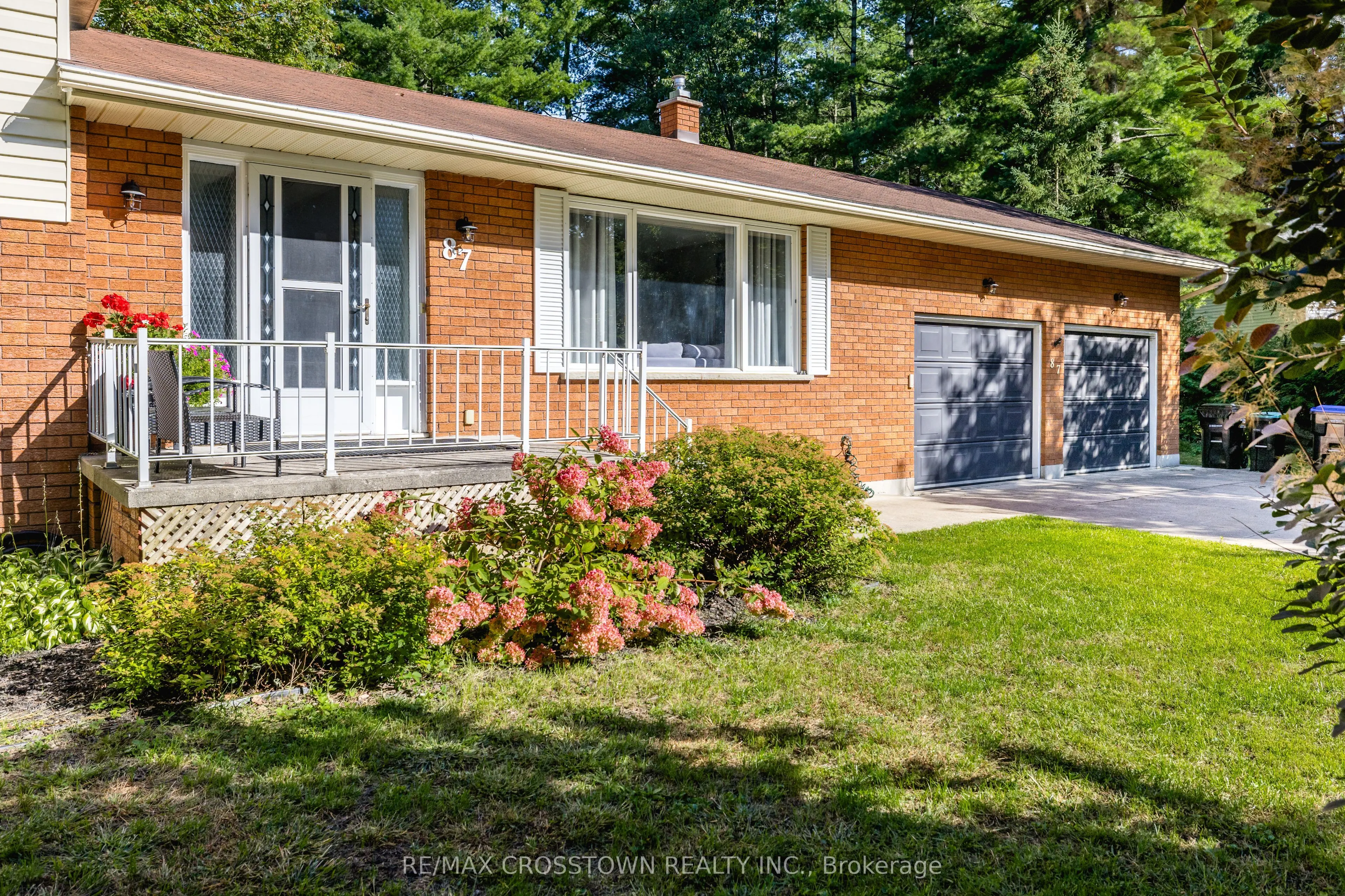 87 Baywood Way