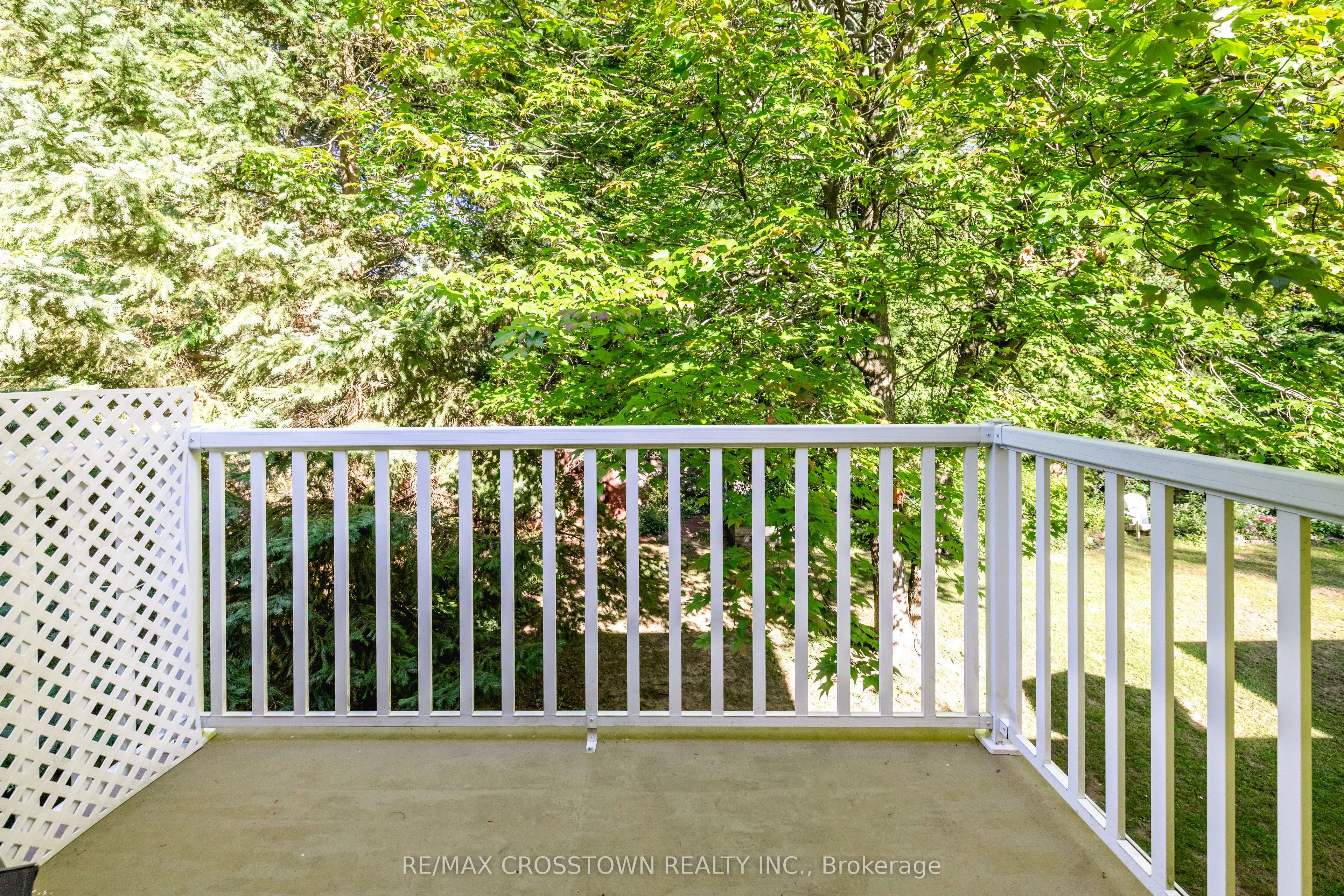 87 Baywood Way