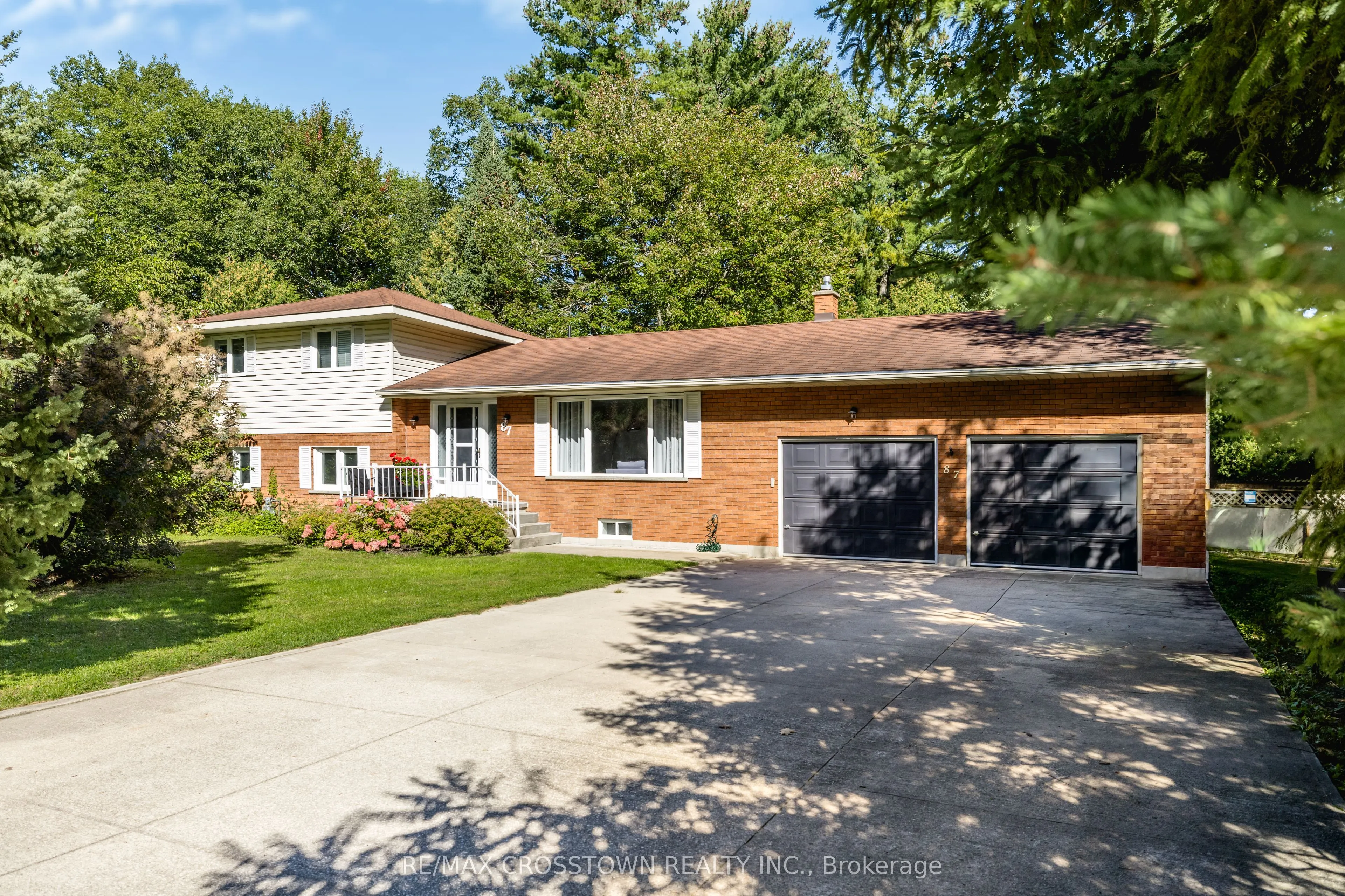 87 Baywood Way