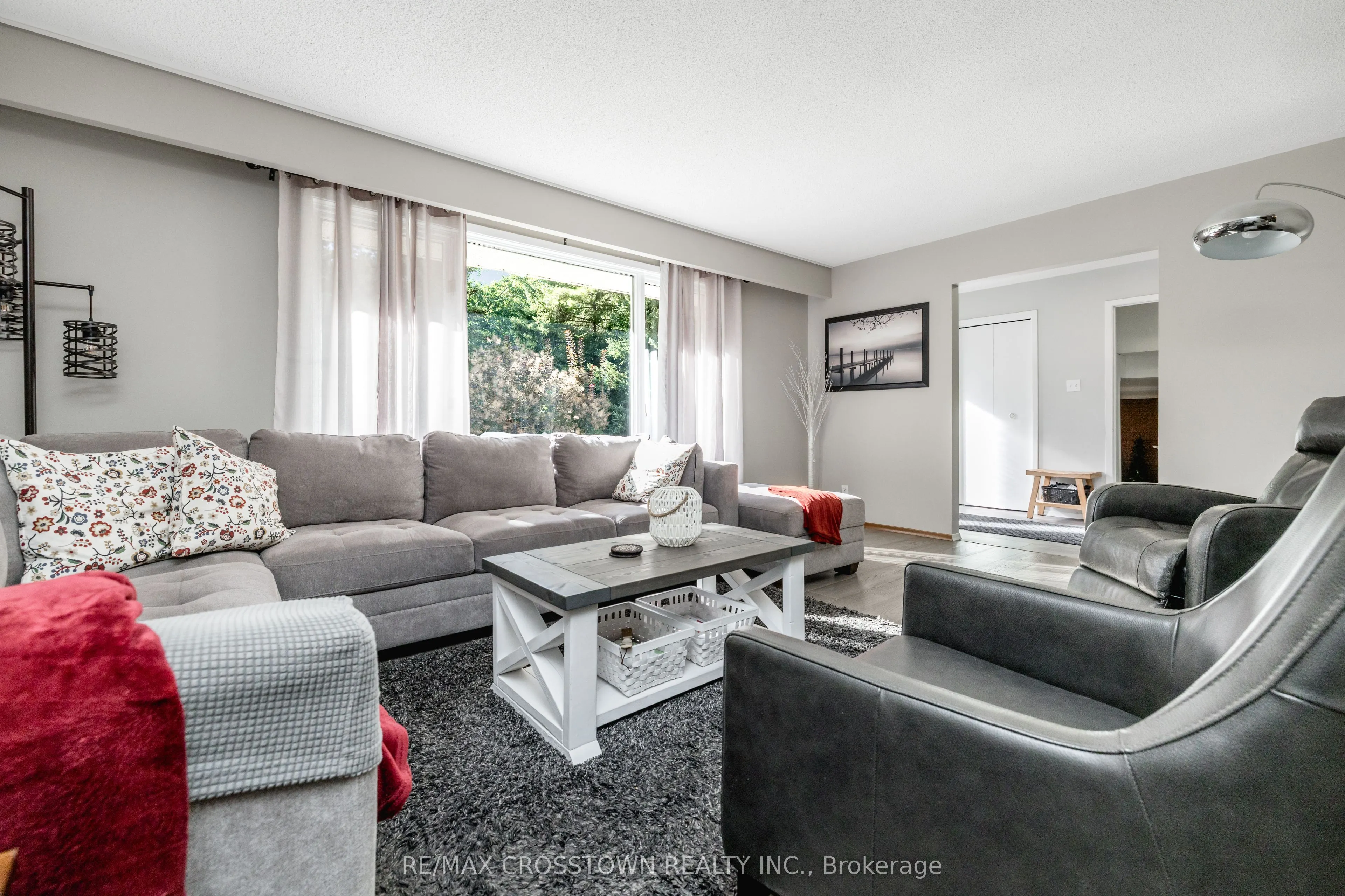 87 Baywood Way
