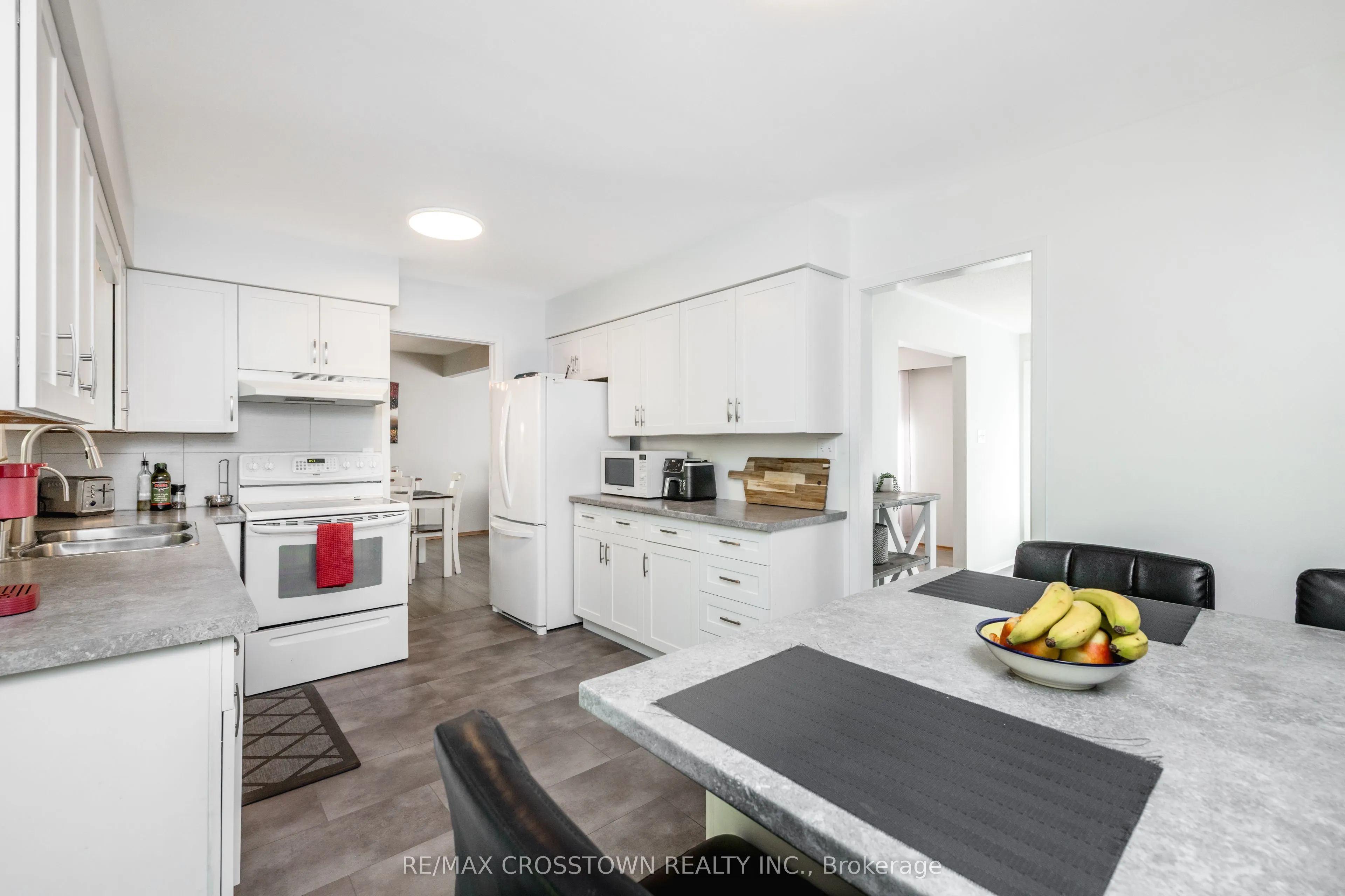 87 Baywood Way