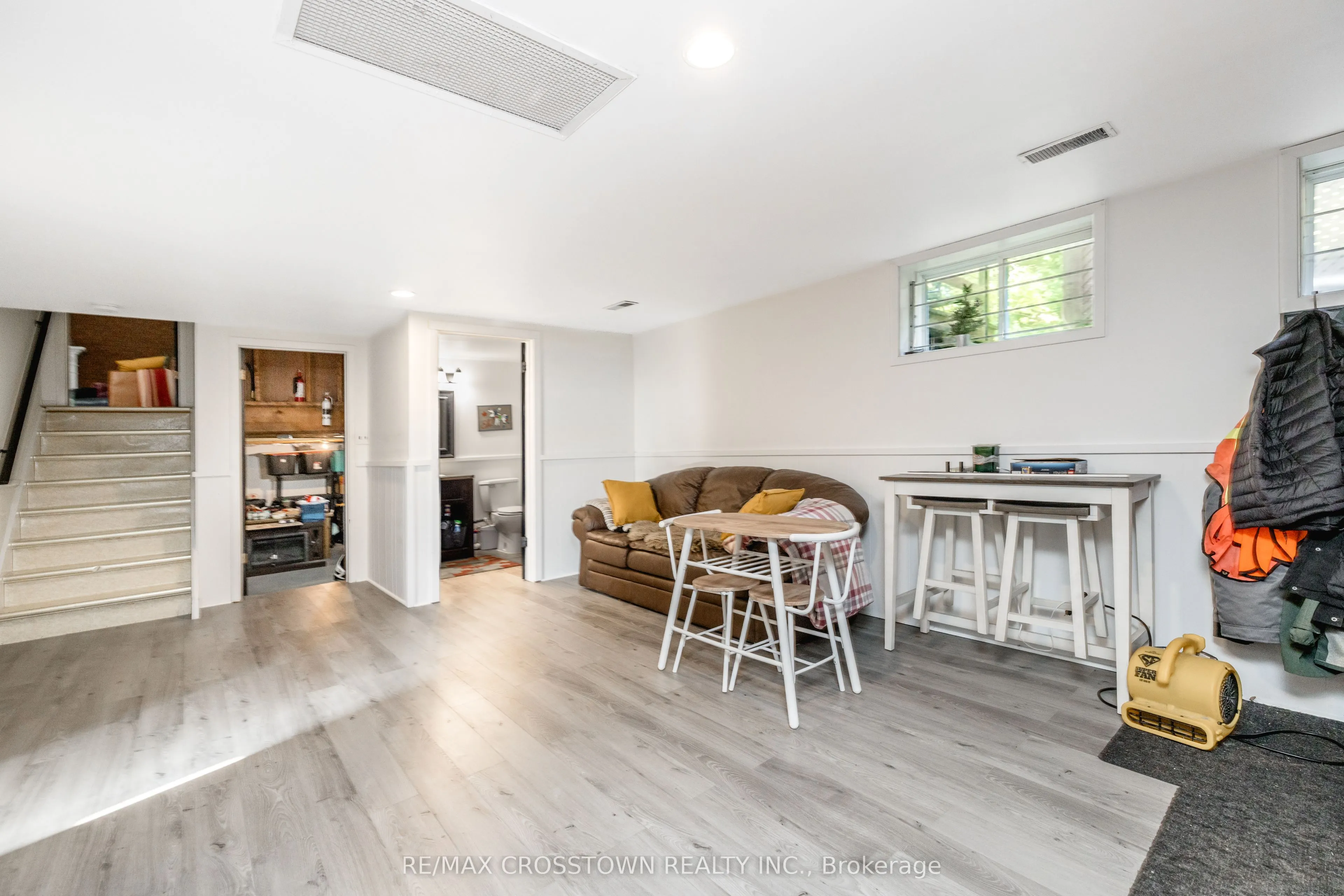 87 Baywood Way