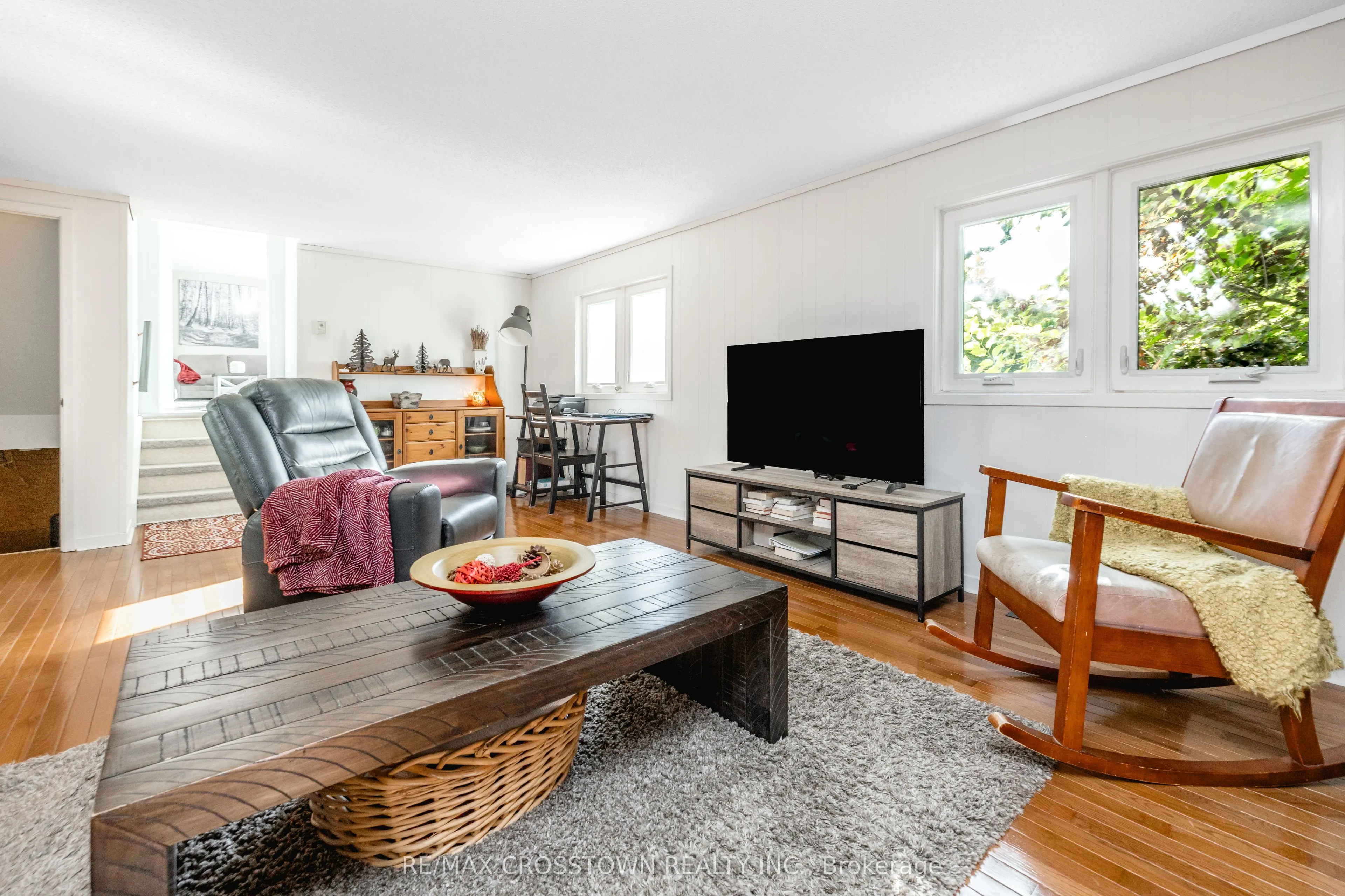 87 Baywood Way