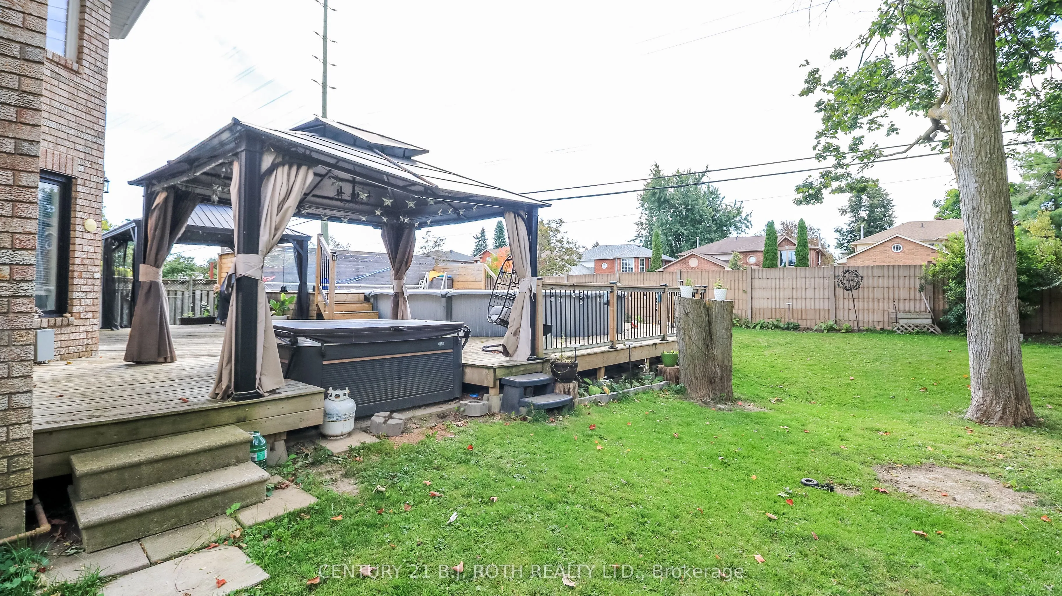 61 Barwick Drive W