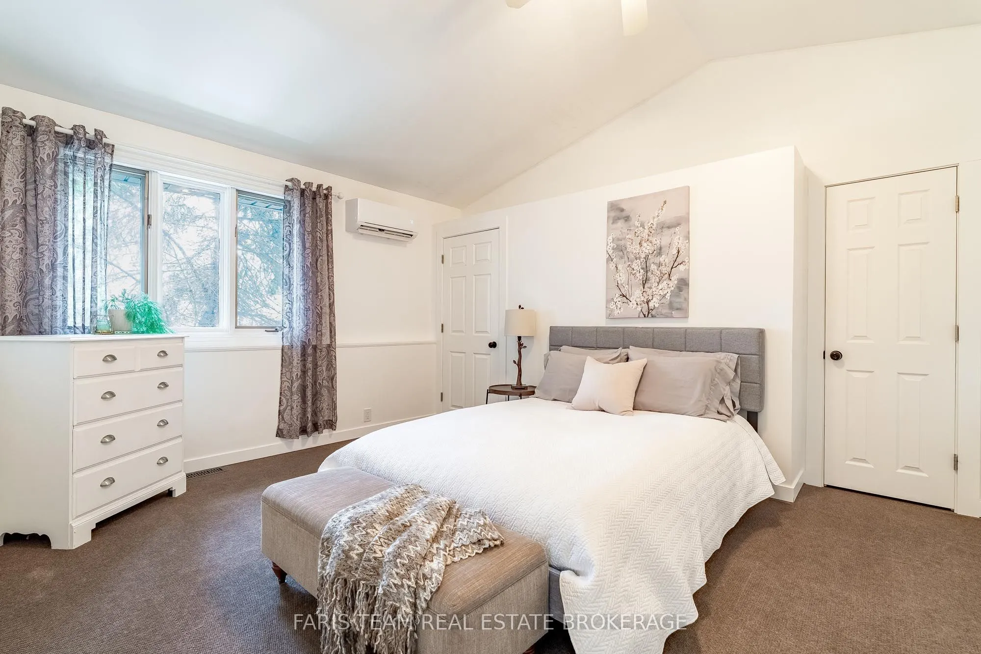 238 Robins Point Road