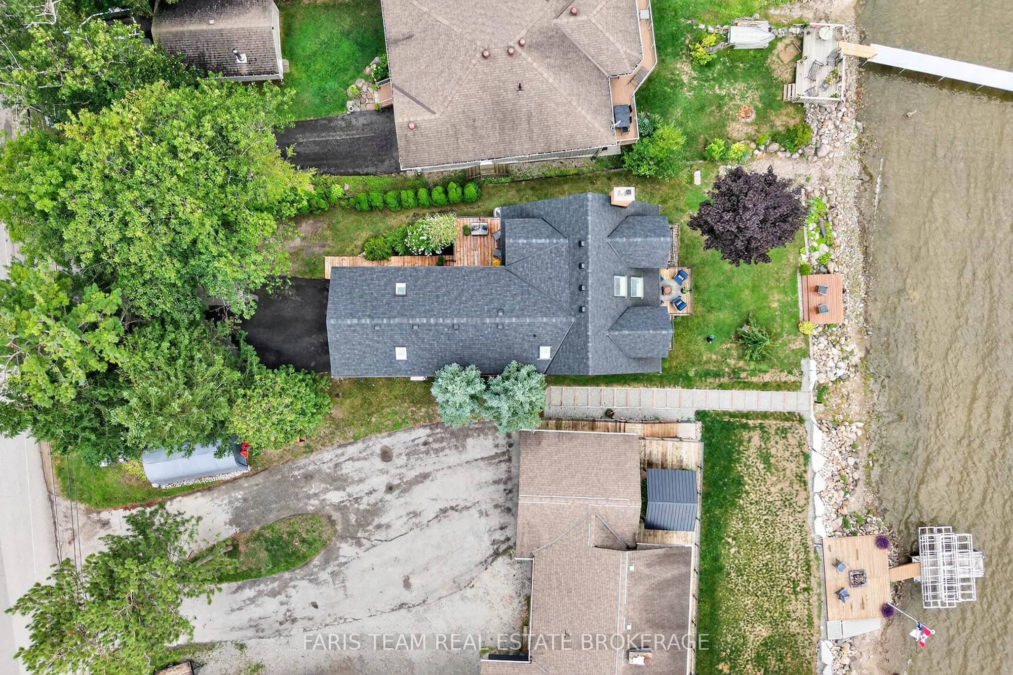 238 Robins Point Road