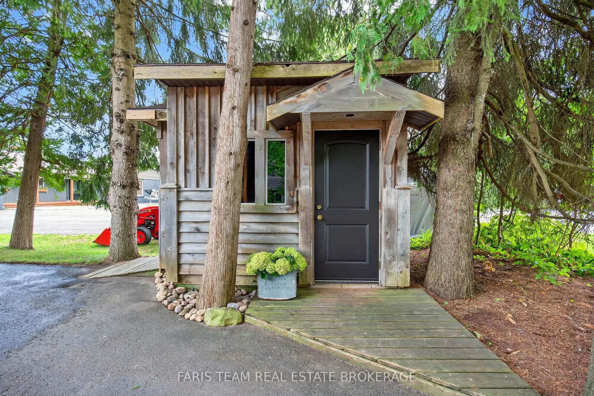 238 Robins Point Road